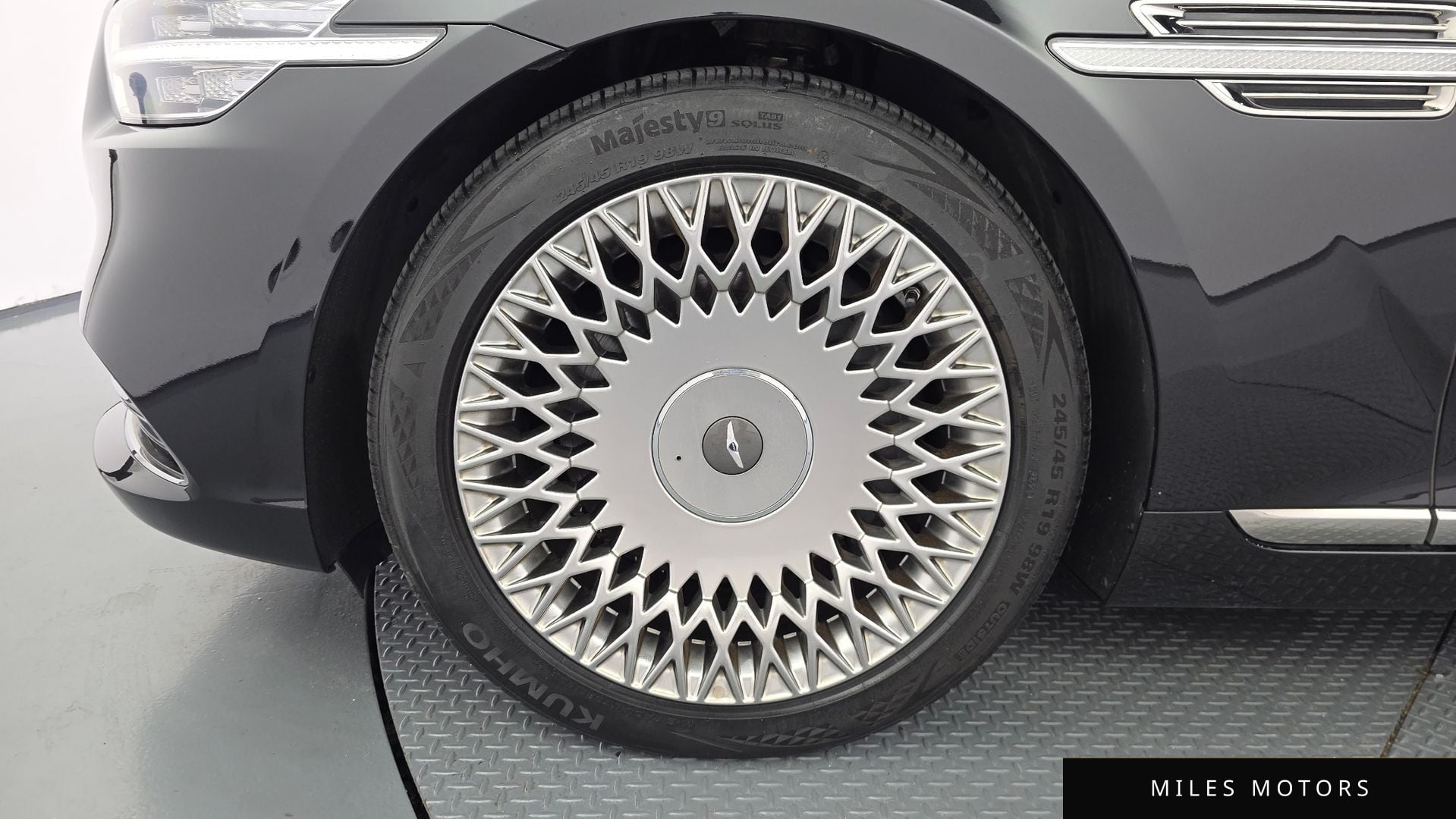 Genesis G90 2019 — миниатюра 5