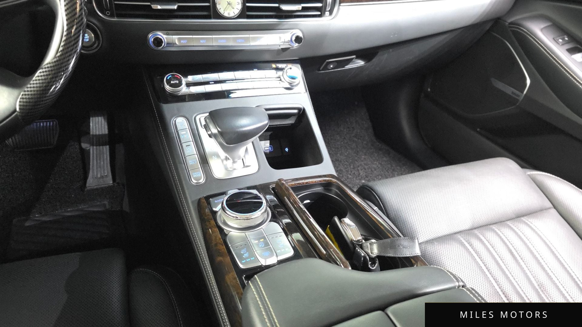 Genesis G90 2019 — миниатюра 12