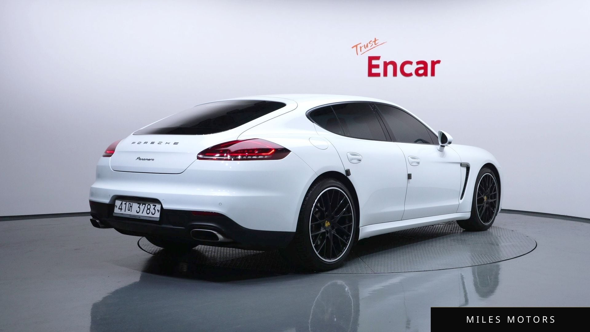 Porsche Panamera 2014 — фото 1 из 12