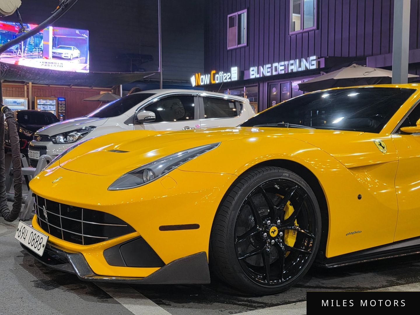 Ferrari F12 Berlinetta 2016 — фото 1 из 10