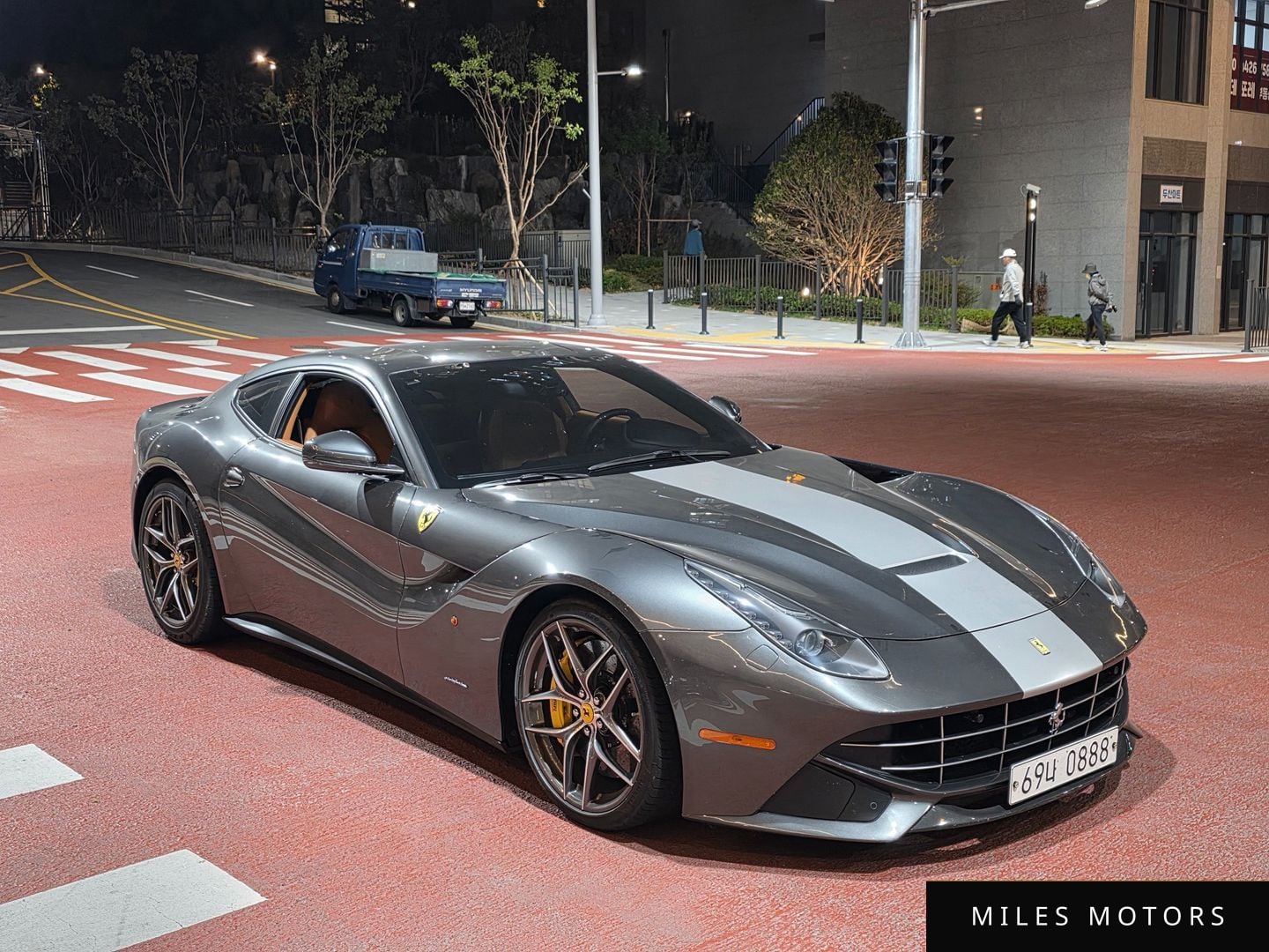 Ferrari F12 Berlinetta 2016 — миниатюра 9