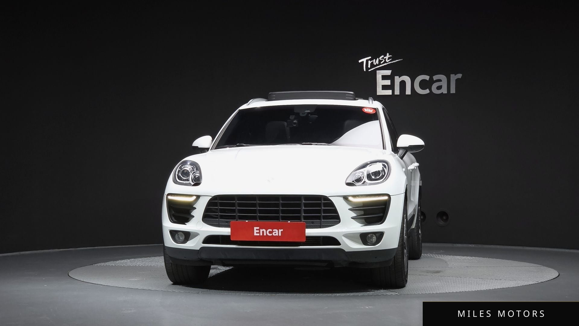 Porsche Macan 2017 — миниатюра 3