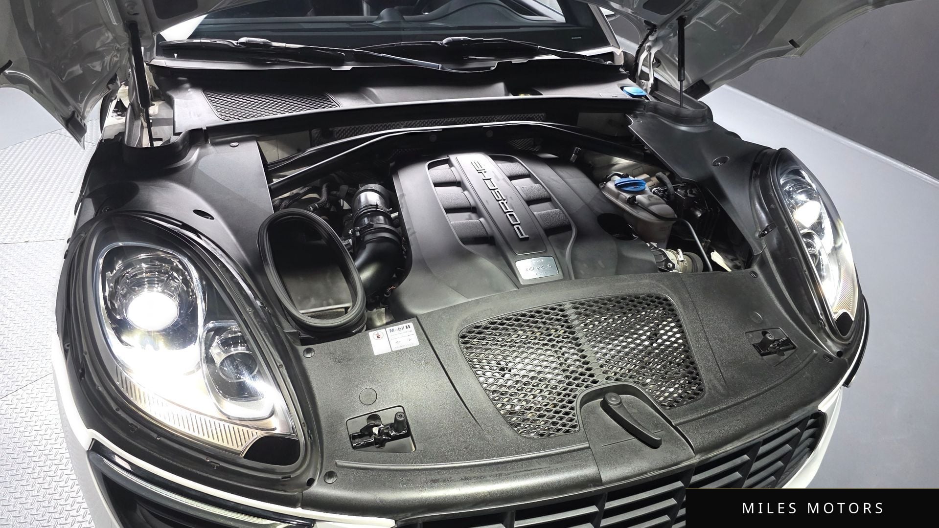 Porsche Macan 2017 — миниатюра 6