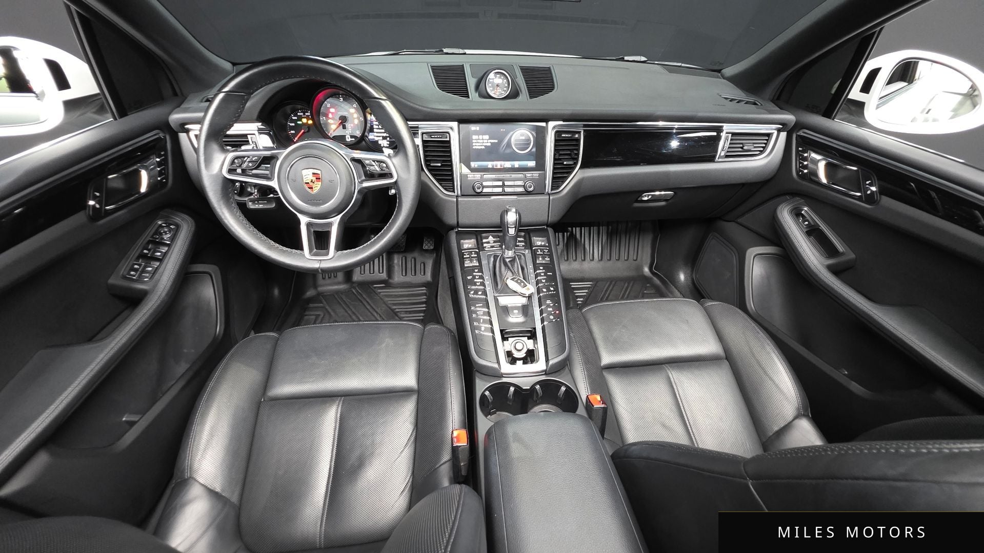 Porsche Macan 2017 — миниатюра 10