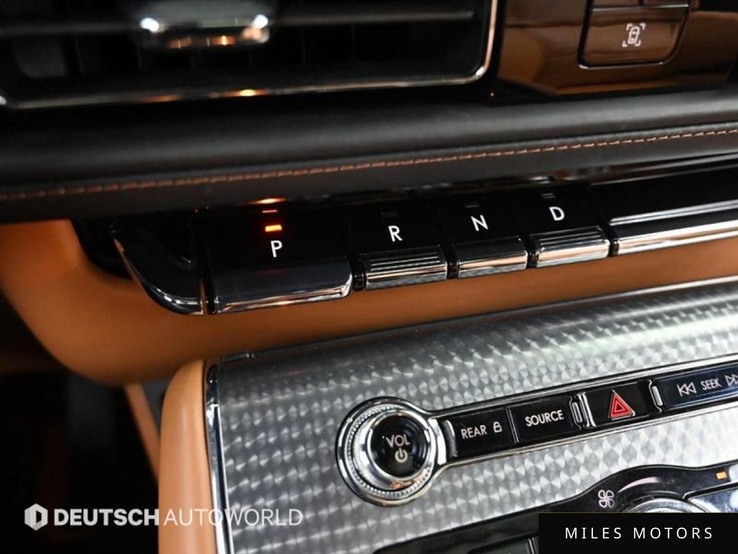 Lincoln Aviator 2023 — миниатюра 9