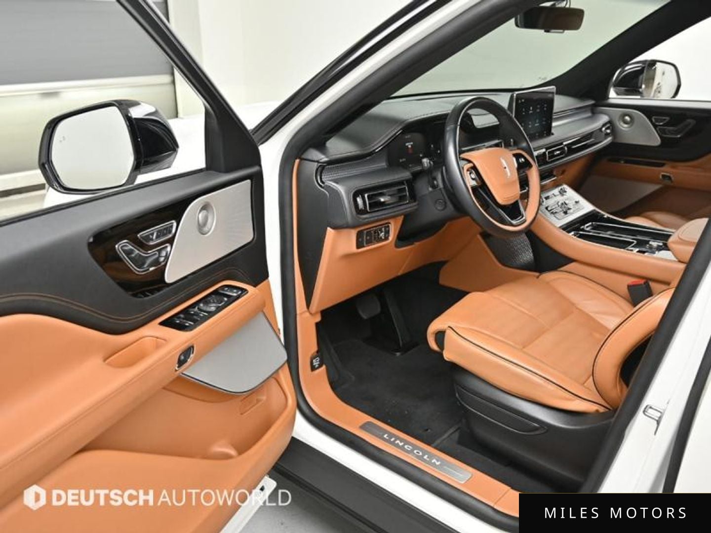 Lincoln Aviator 2023 — миниатюра 11