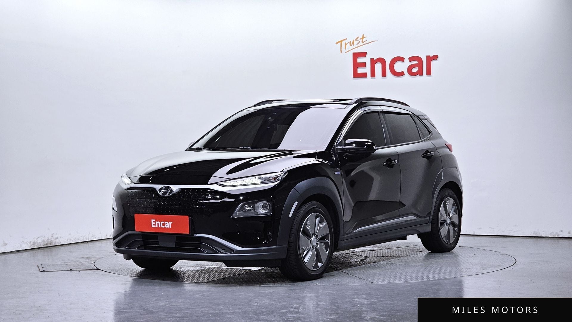 Hyundai Kona 2019 — фото 1 из 12