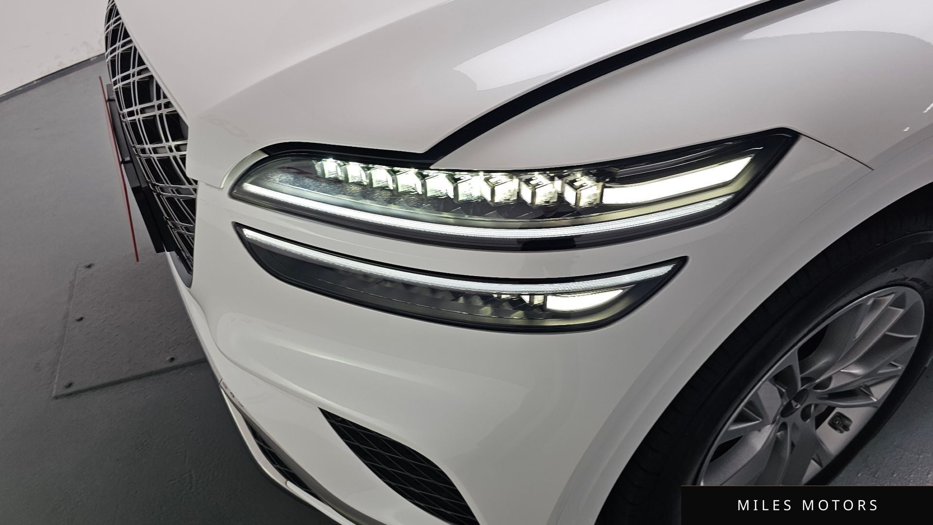 Genesis GV70 2025 — миниатюра 7