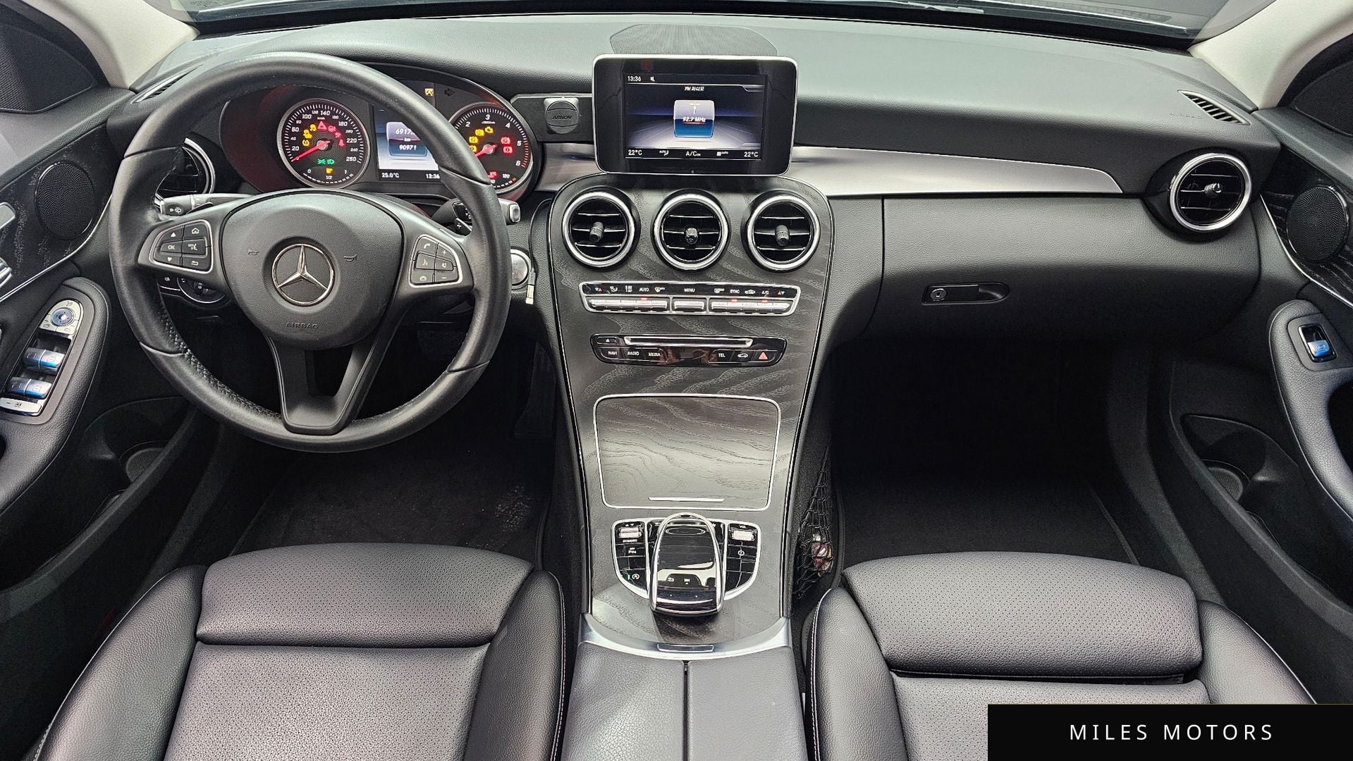 Mercedes-Benz C-Class W205 2018 — миниатюра 9