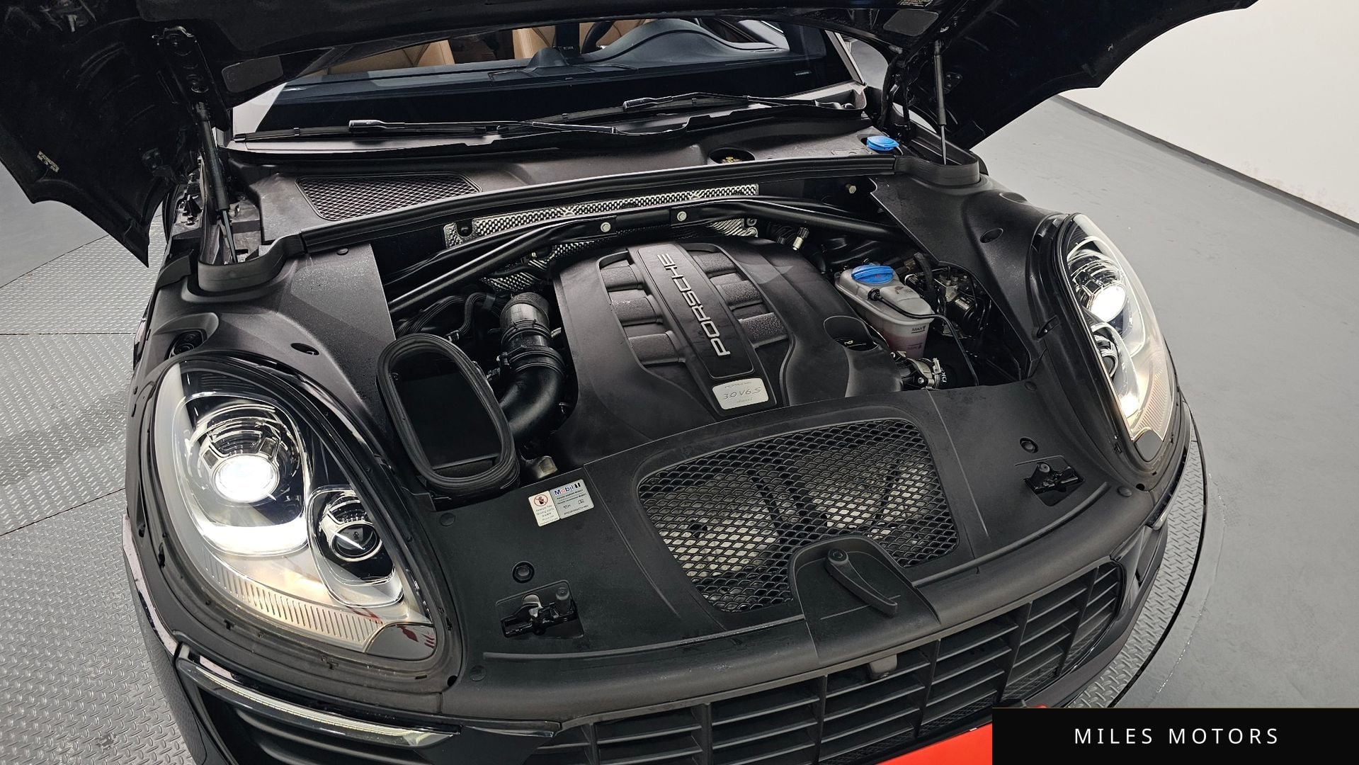 Porsche Macan 2017 — миниатюра 5