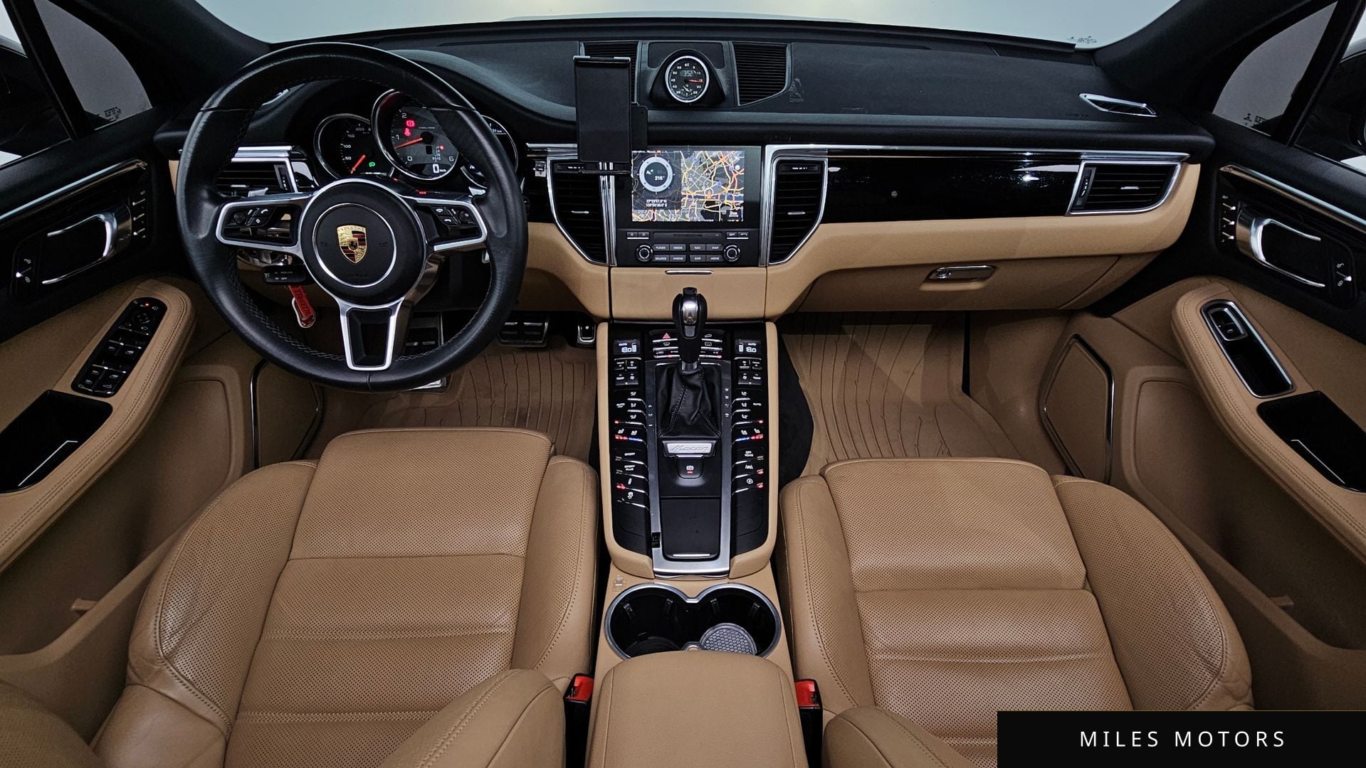 Porsche Macan 2017 — миниатюра 9