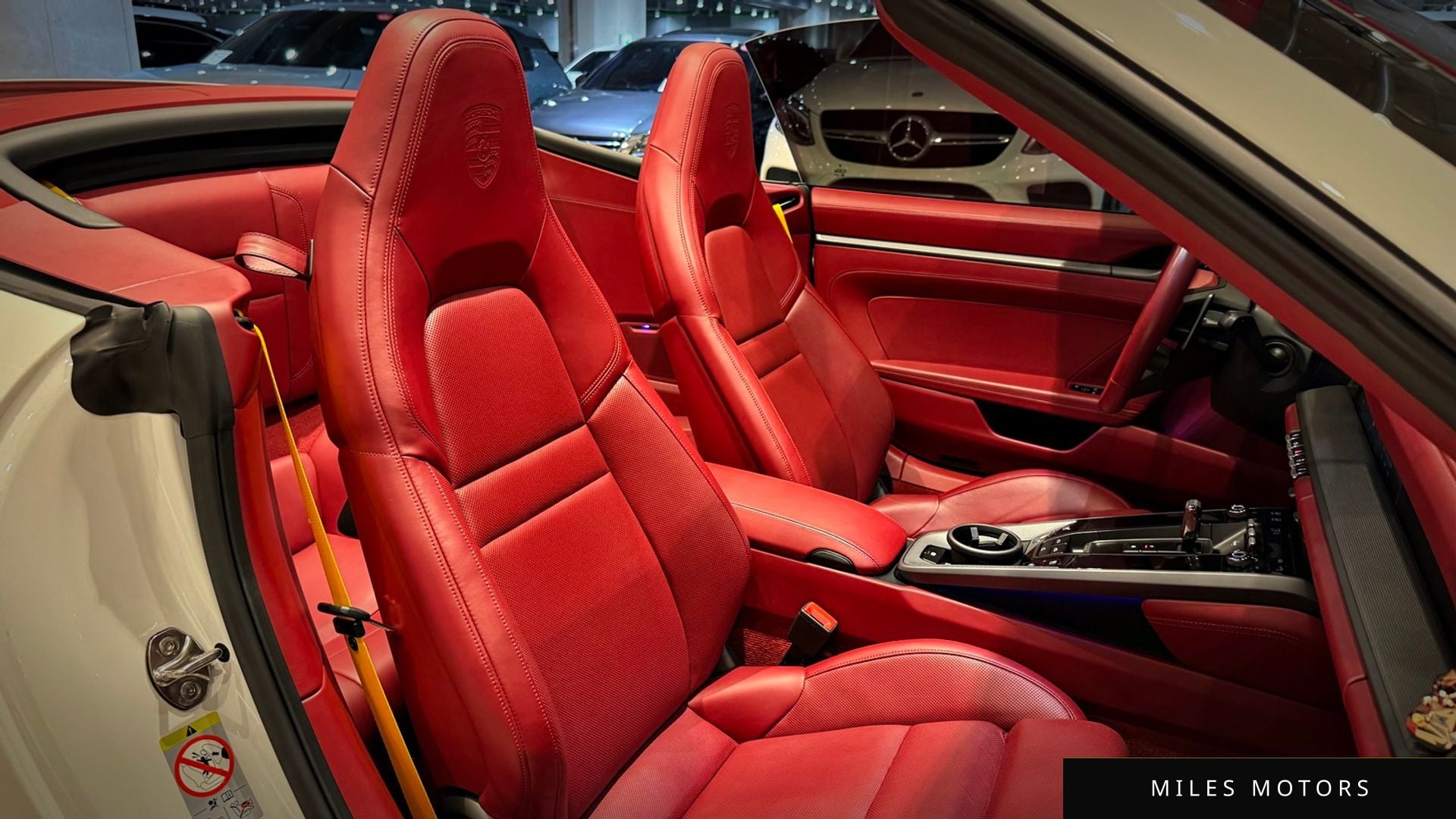 Porsche 911 (992) 2021 — миниатюра 11