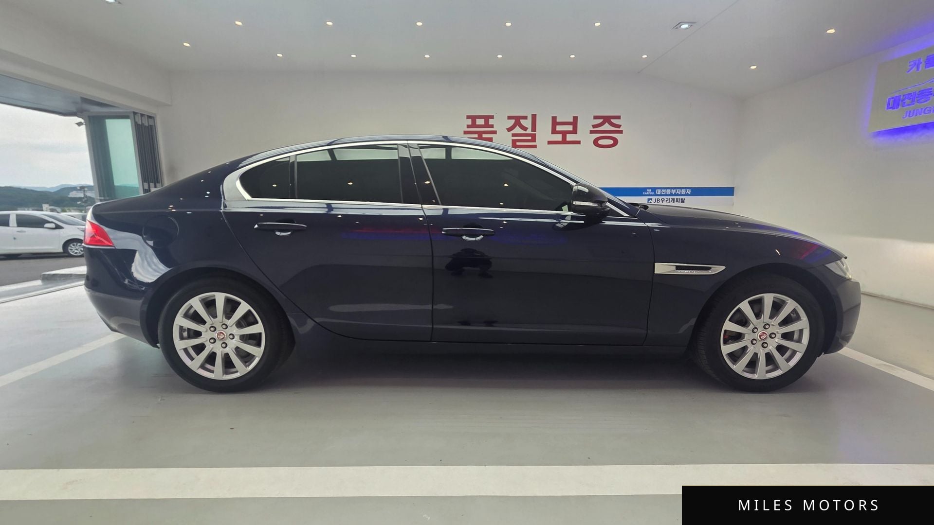 Jaguar XE 2017 — миниатюра 5