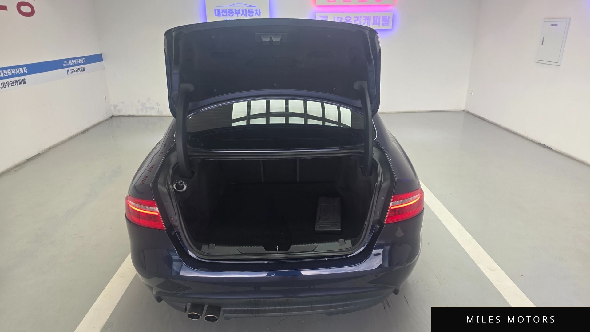 Jaguar XE 2017 — миниатюра 9