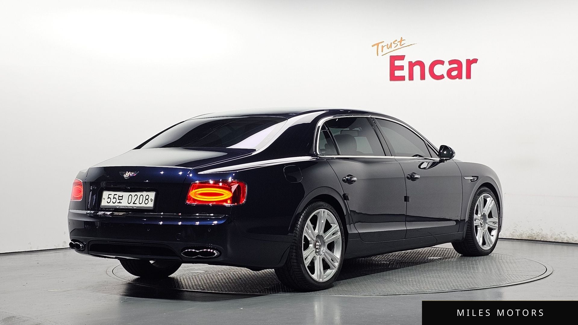 Bentley Flying Spur 2016 — миниатюра 2
