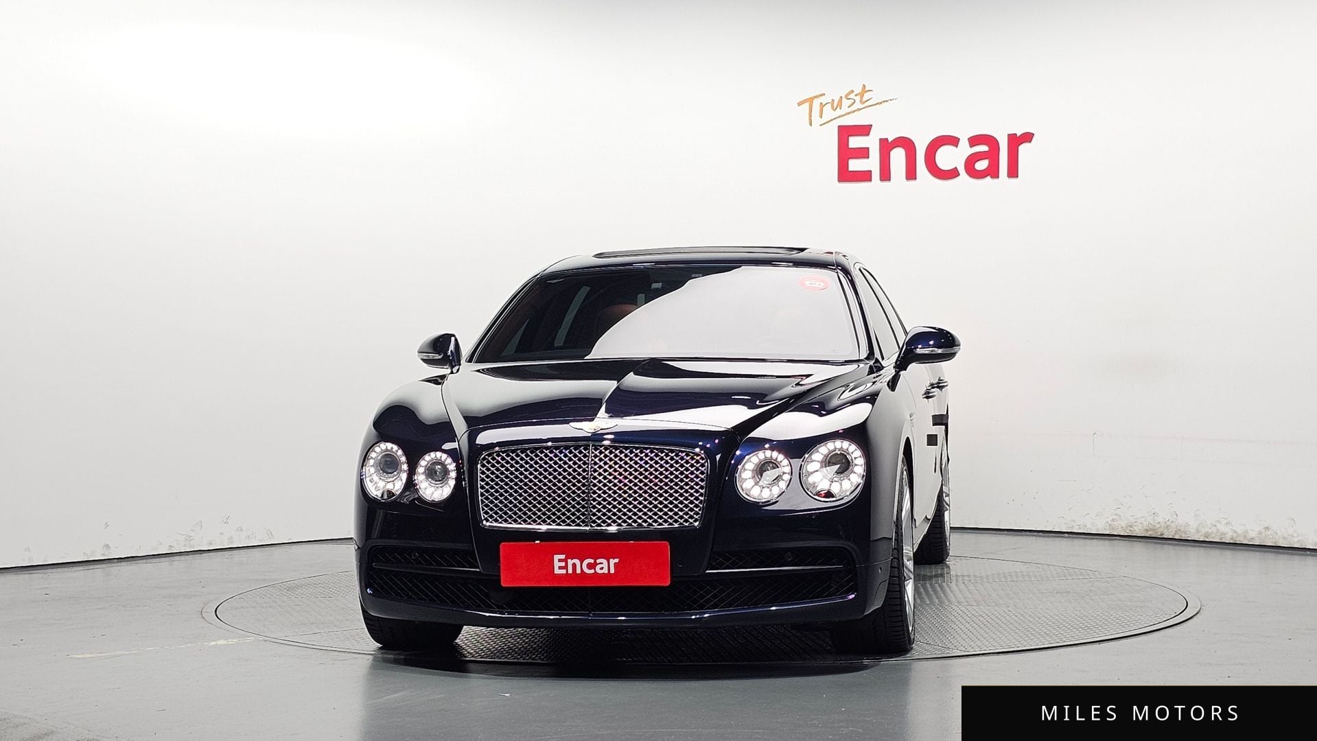 Bentley Flying Spur 2016 — миниатюра 3