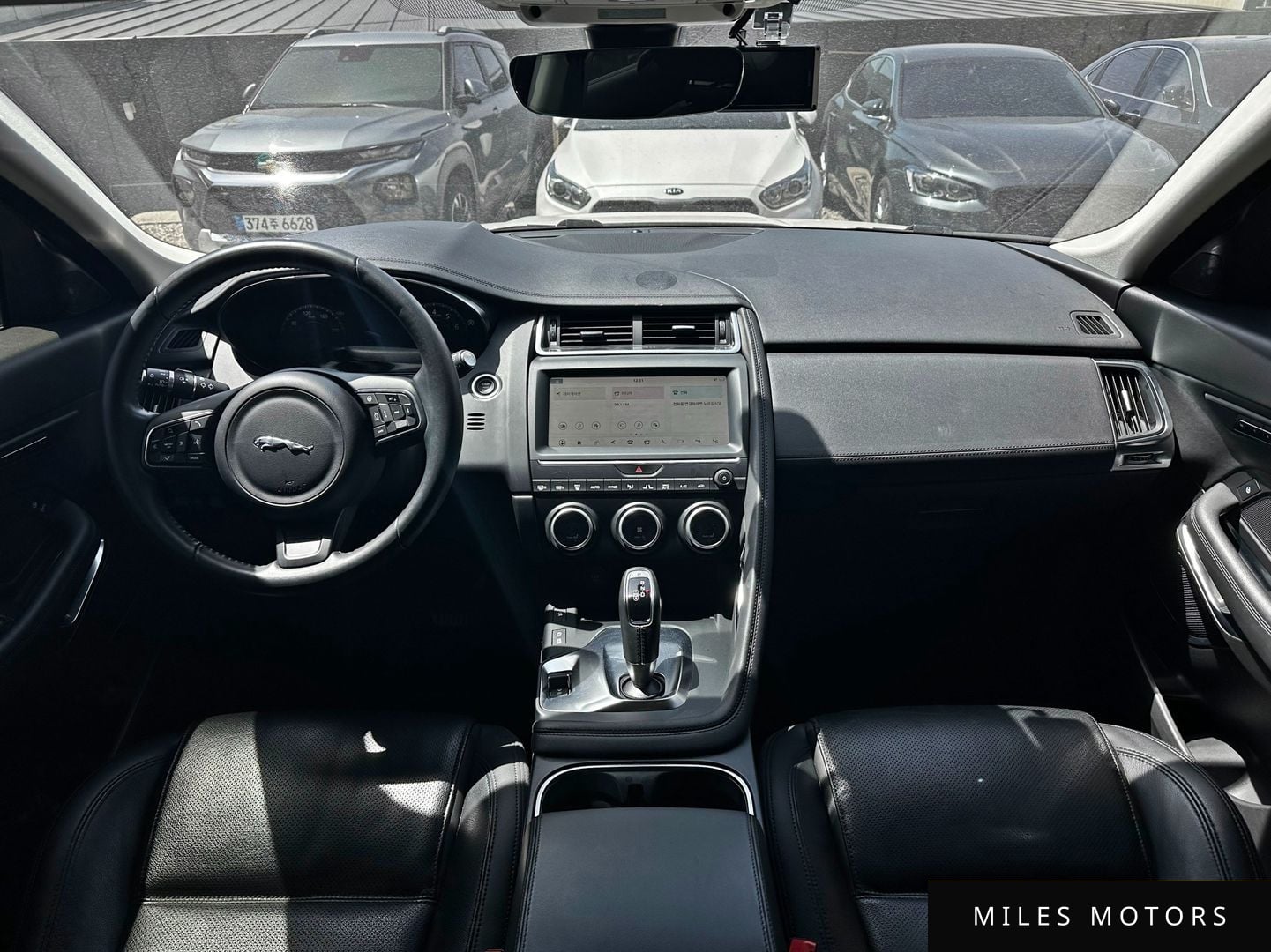 Jaguar E-PACE 2020 — миниатюра 5
