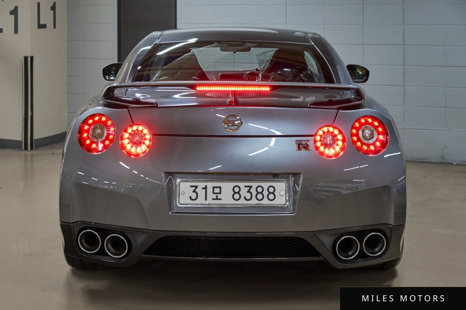 Nissan GT-R 2008 — миниатюра 4