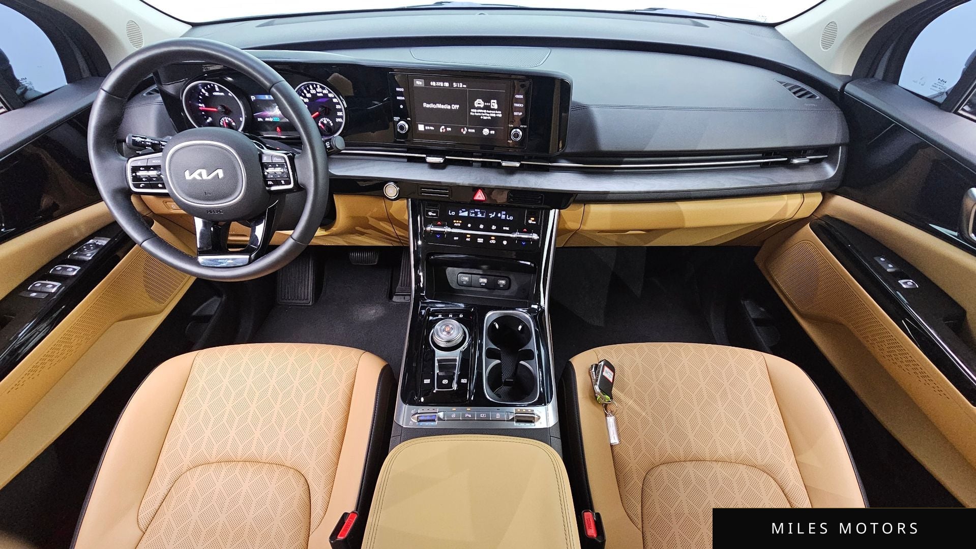 Kia Carnival 2022 — миниатюра 10