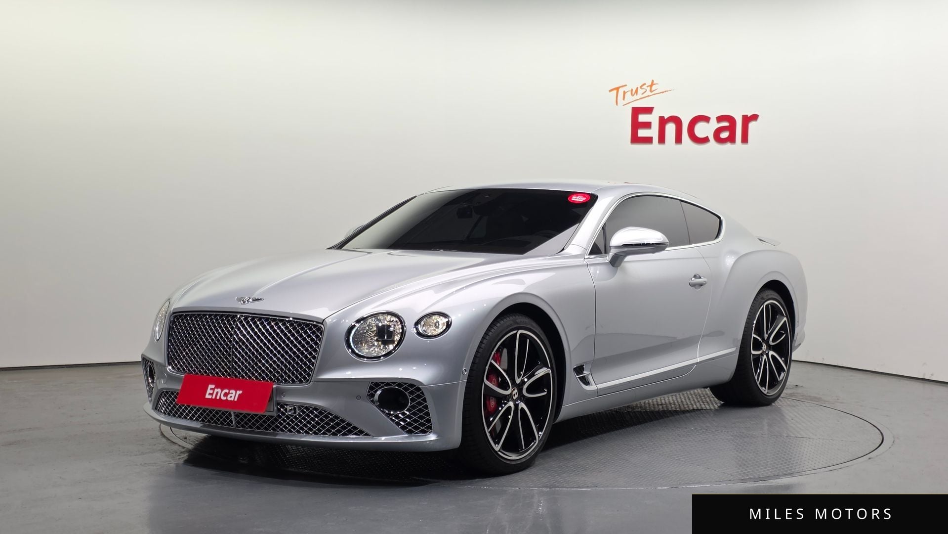 Bentley Continental GT 2019 — фото 1 из 12