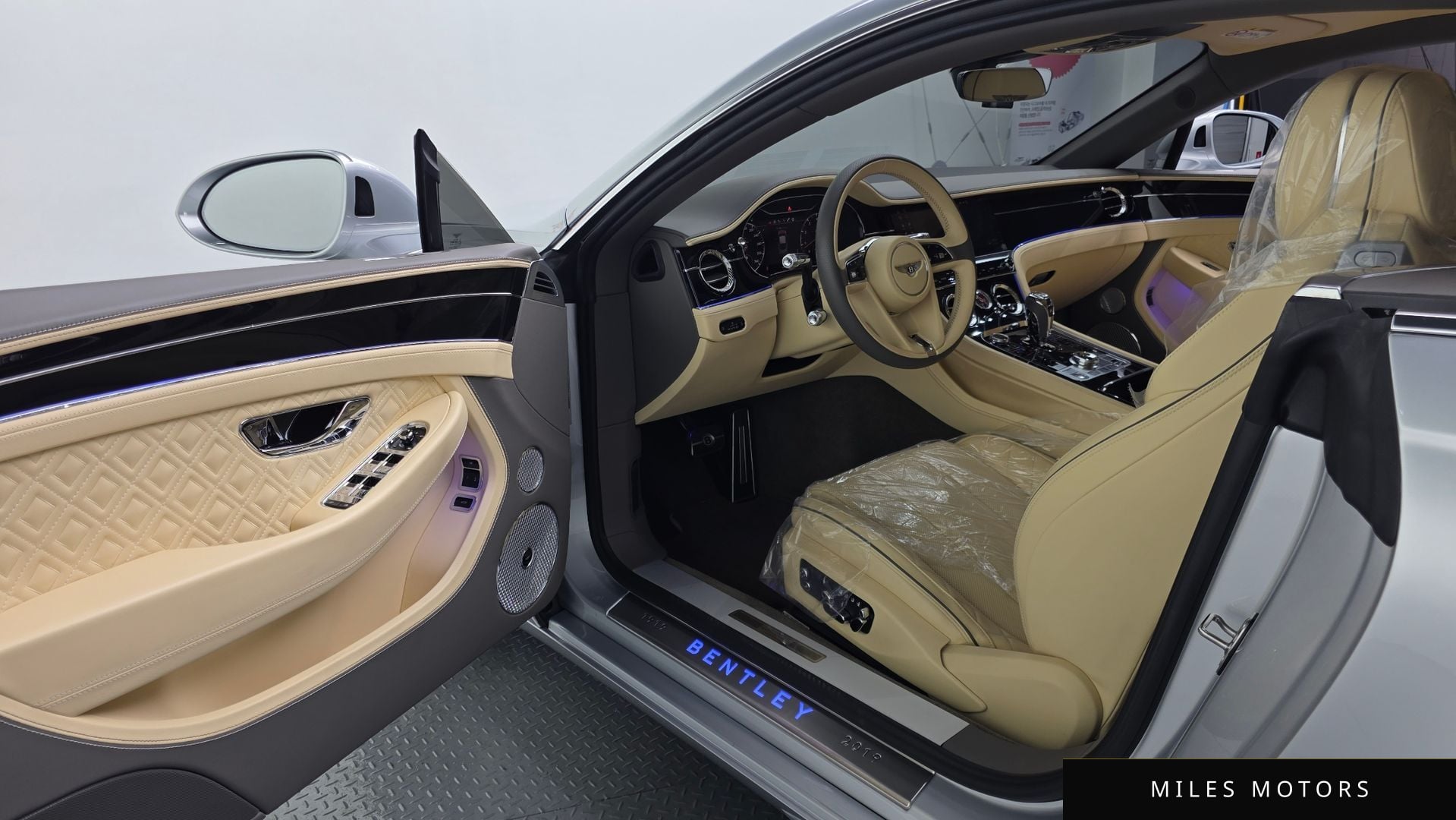 Bentley Continental GT 2019 — миниатюра 10