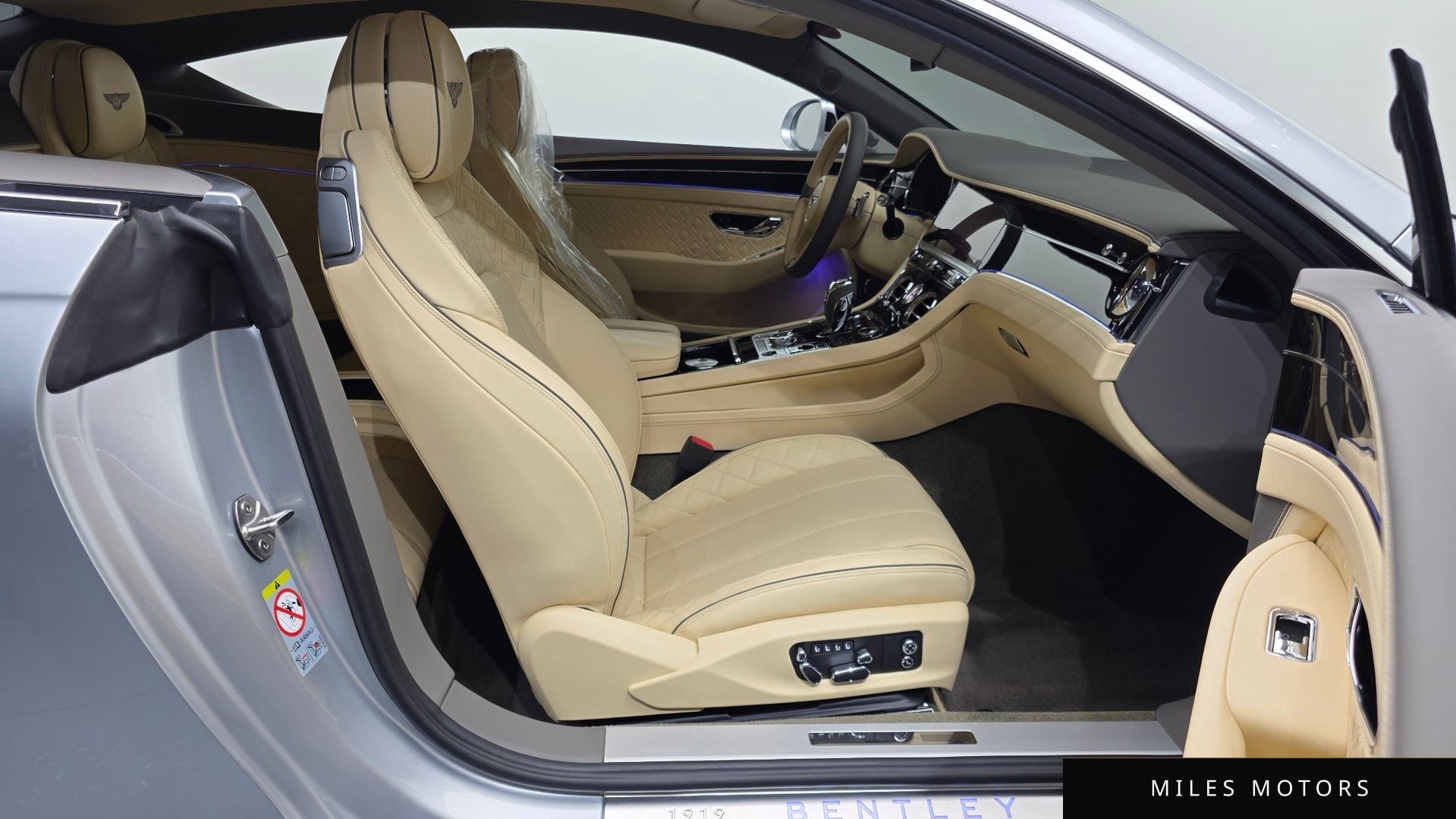 Bentley Continental GT 2019 — миниатюра 11