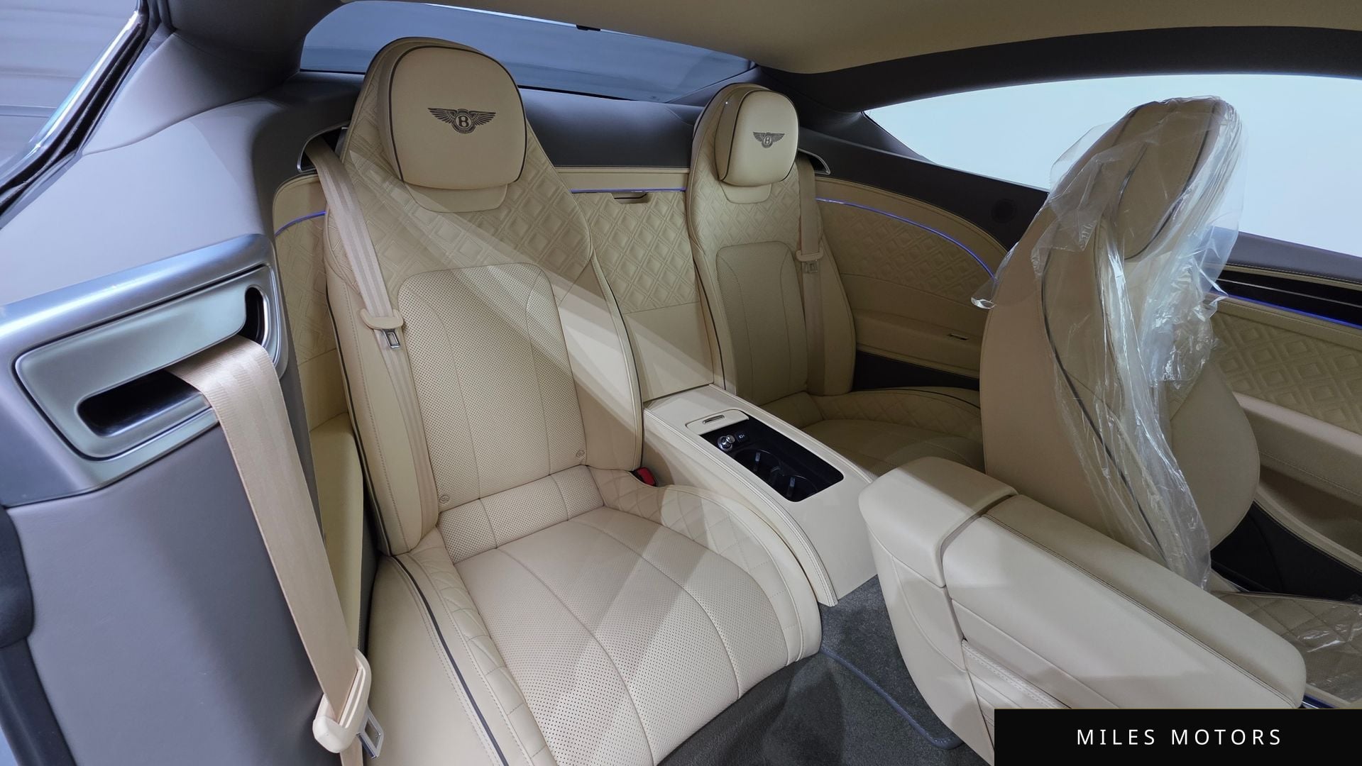 Bentley Continental GT 2019 — миниатюра 12