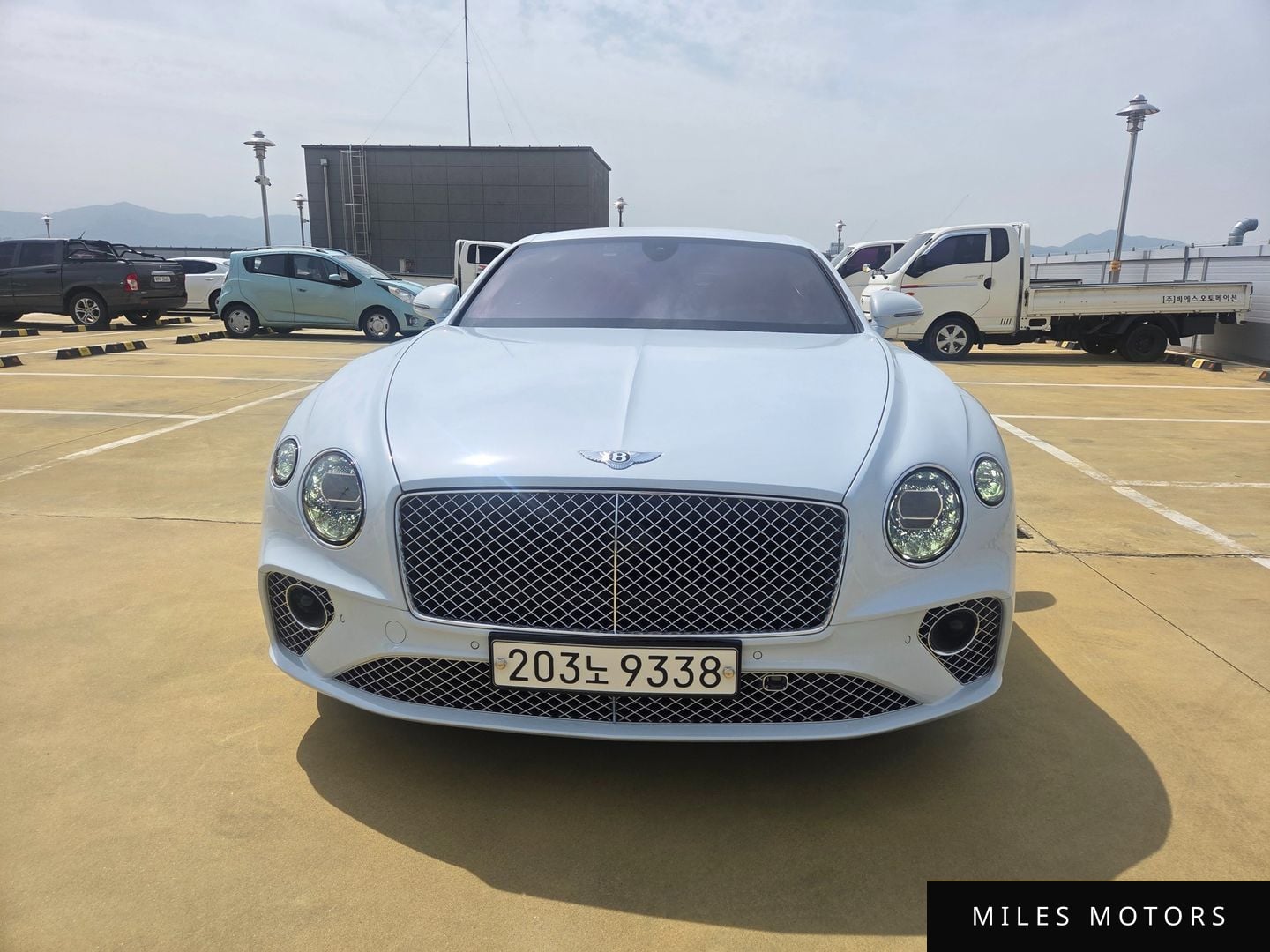 Bentley Continental GT 2022 — миниатюра 3
