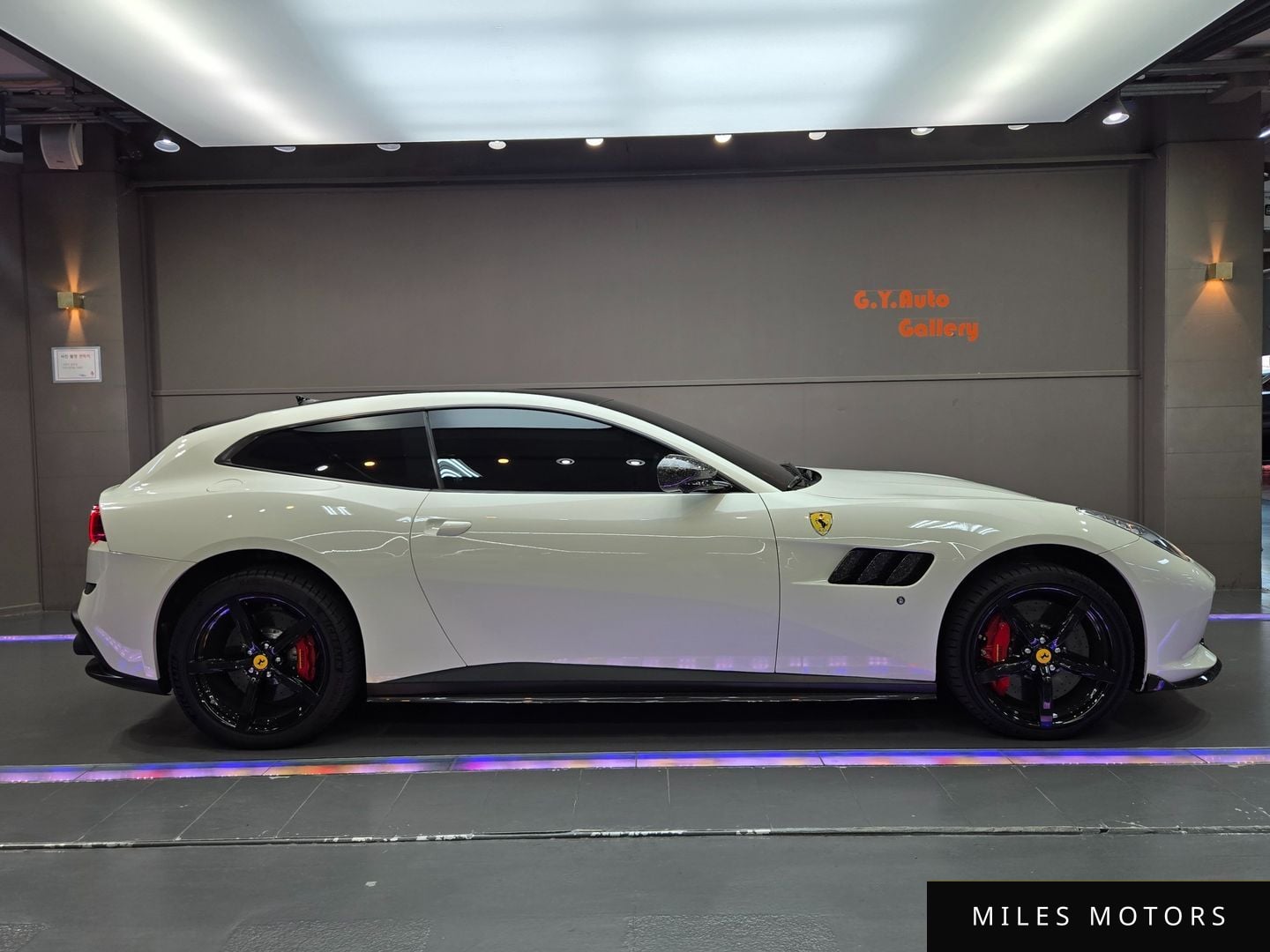 Ferrari GTC4 Lusso 2020 — миниатюра 6