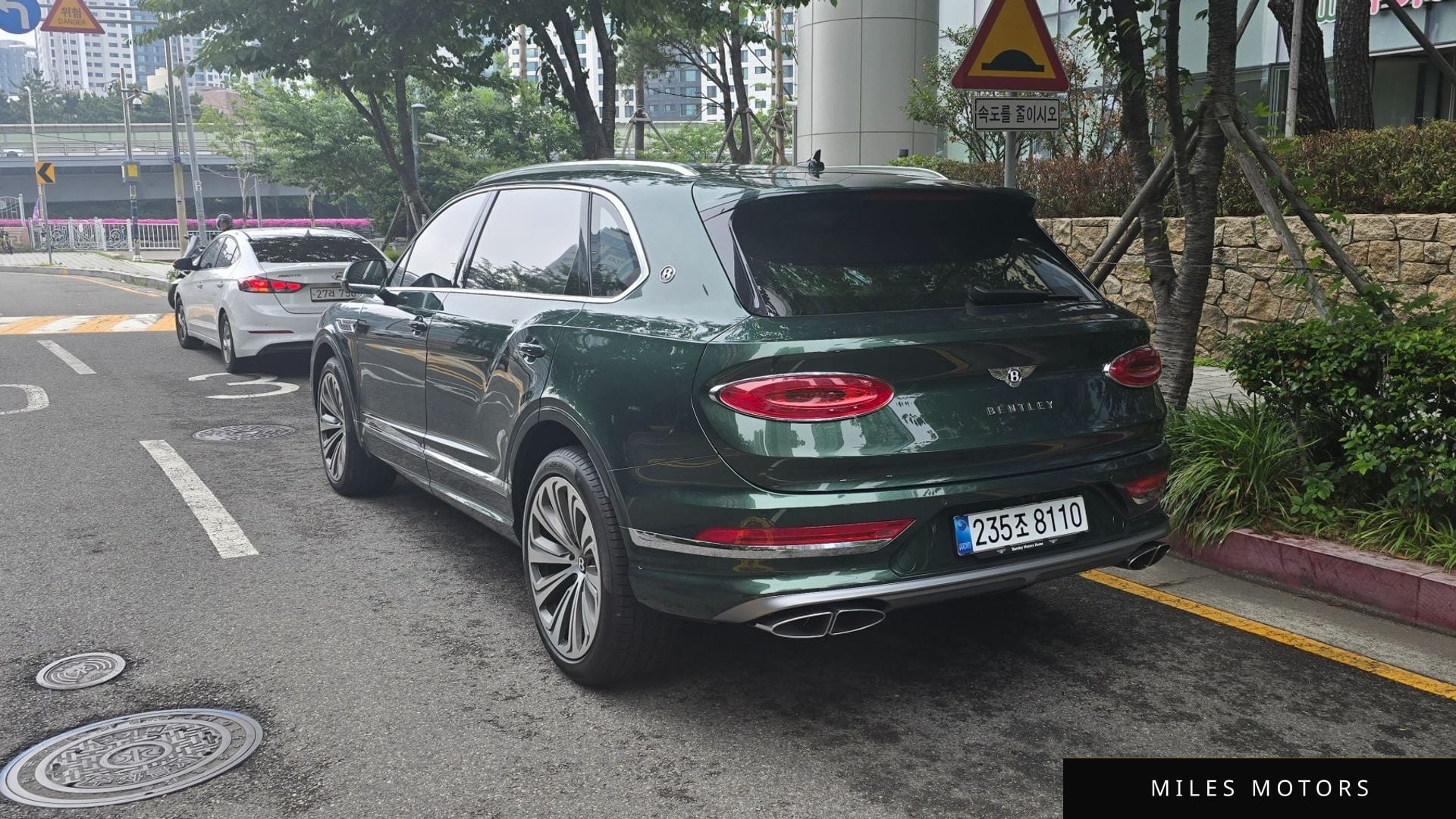 Bentley Bentayga 2025 — миниатюра 2