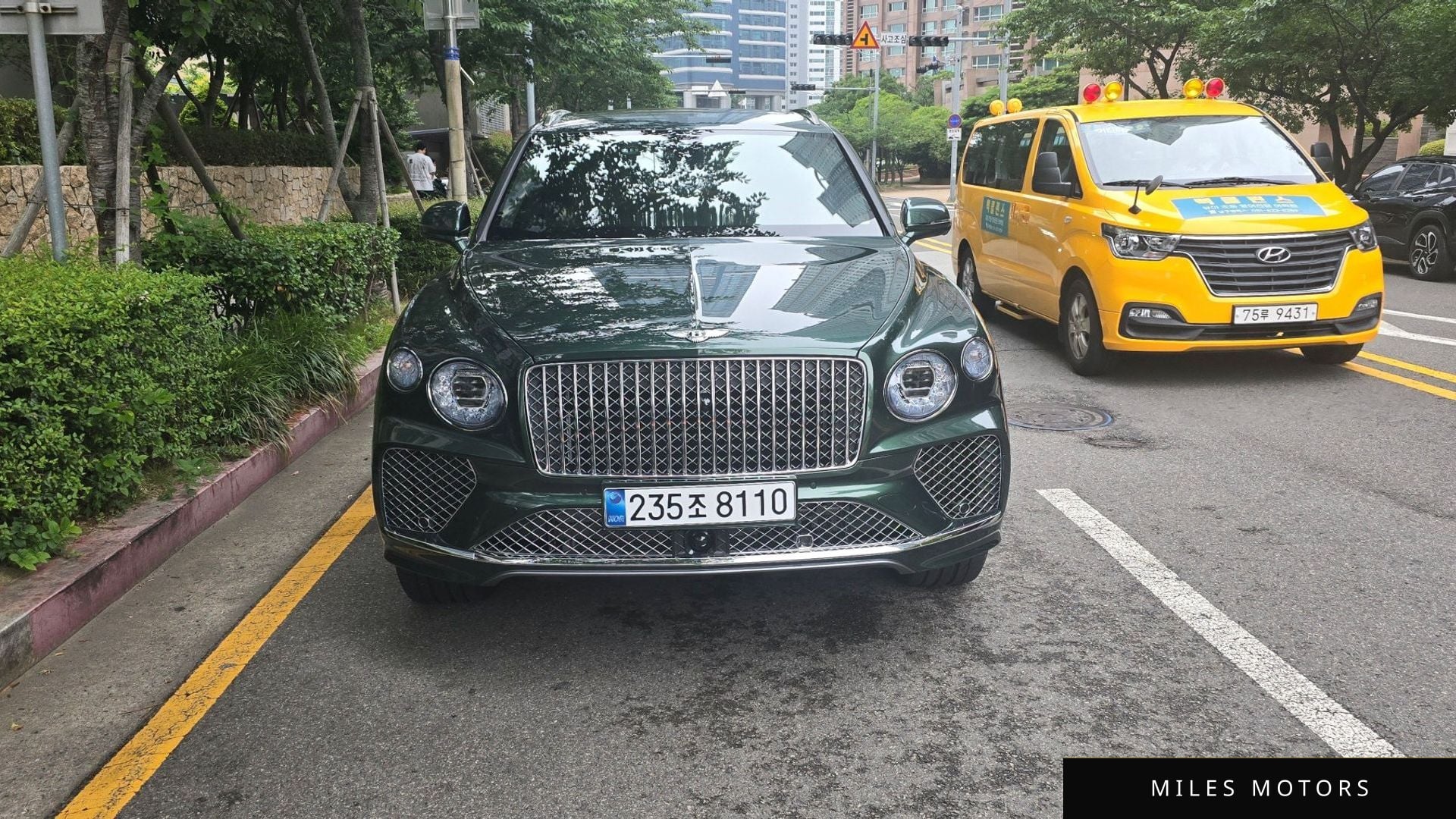 Bentley Bentayga 2025 — миниатюра 3