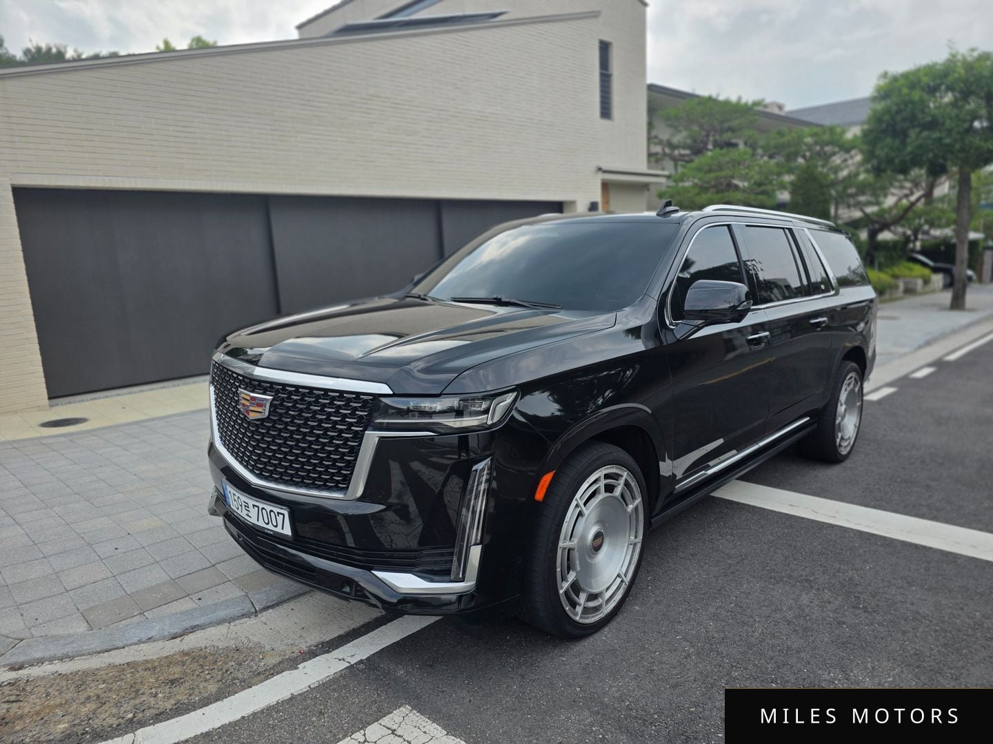Cadillac Escalade 2021 — миниатюра 4