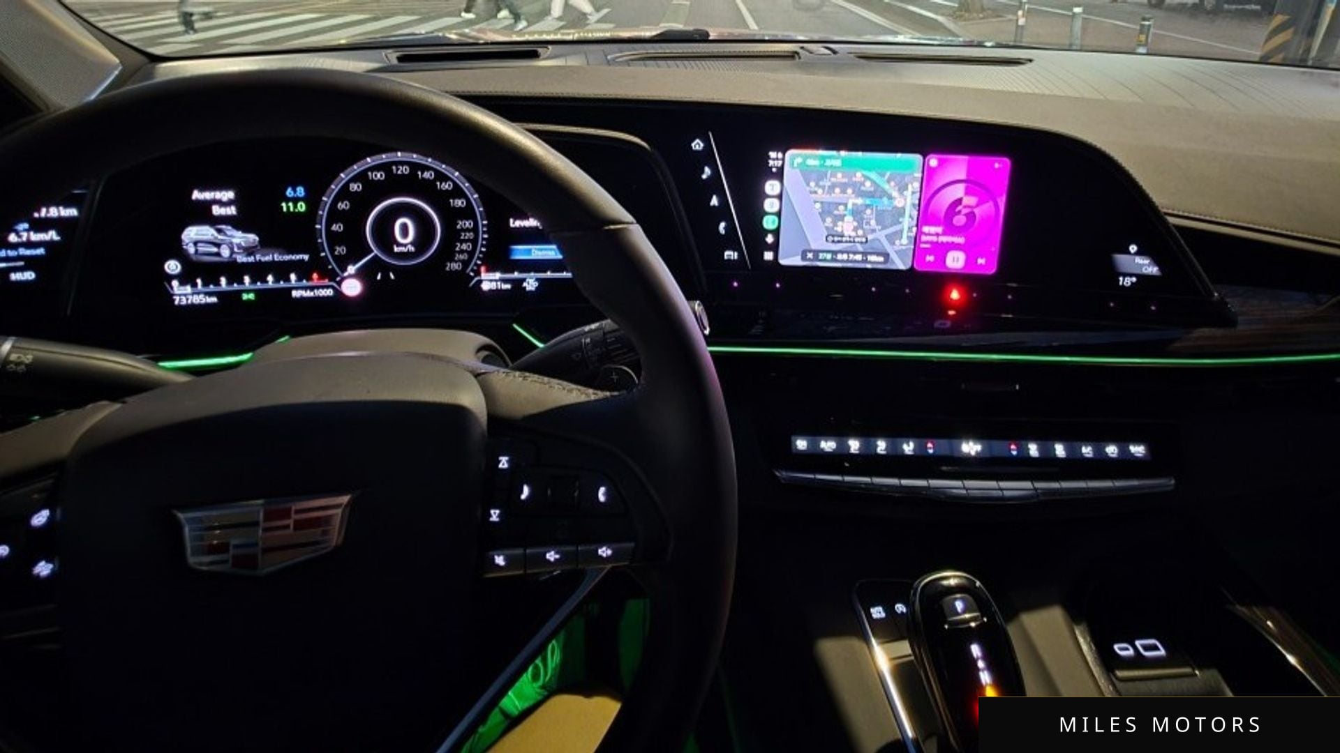 Cadillac Escalade 2021 — миниатюра 10
