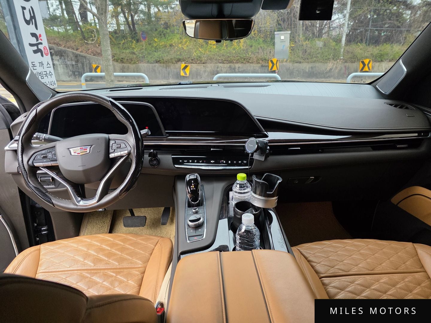 Cadillac Escalade 2021 — миниатюра 11