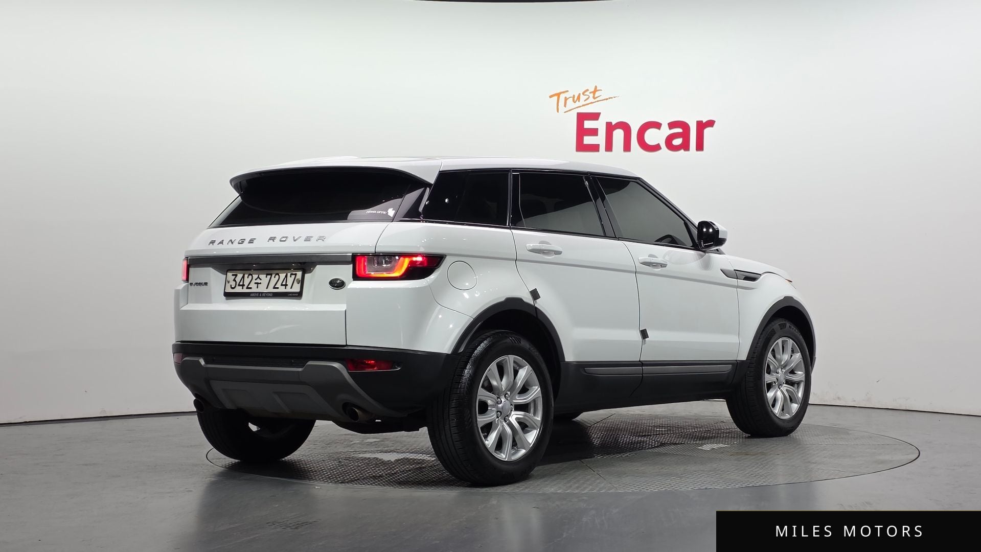 Land Rover Range Rover Evoque 2018 — миниатюра 2