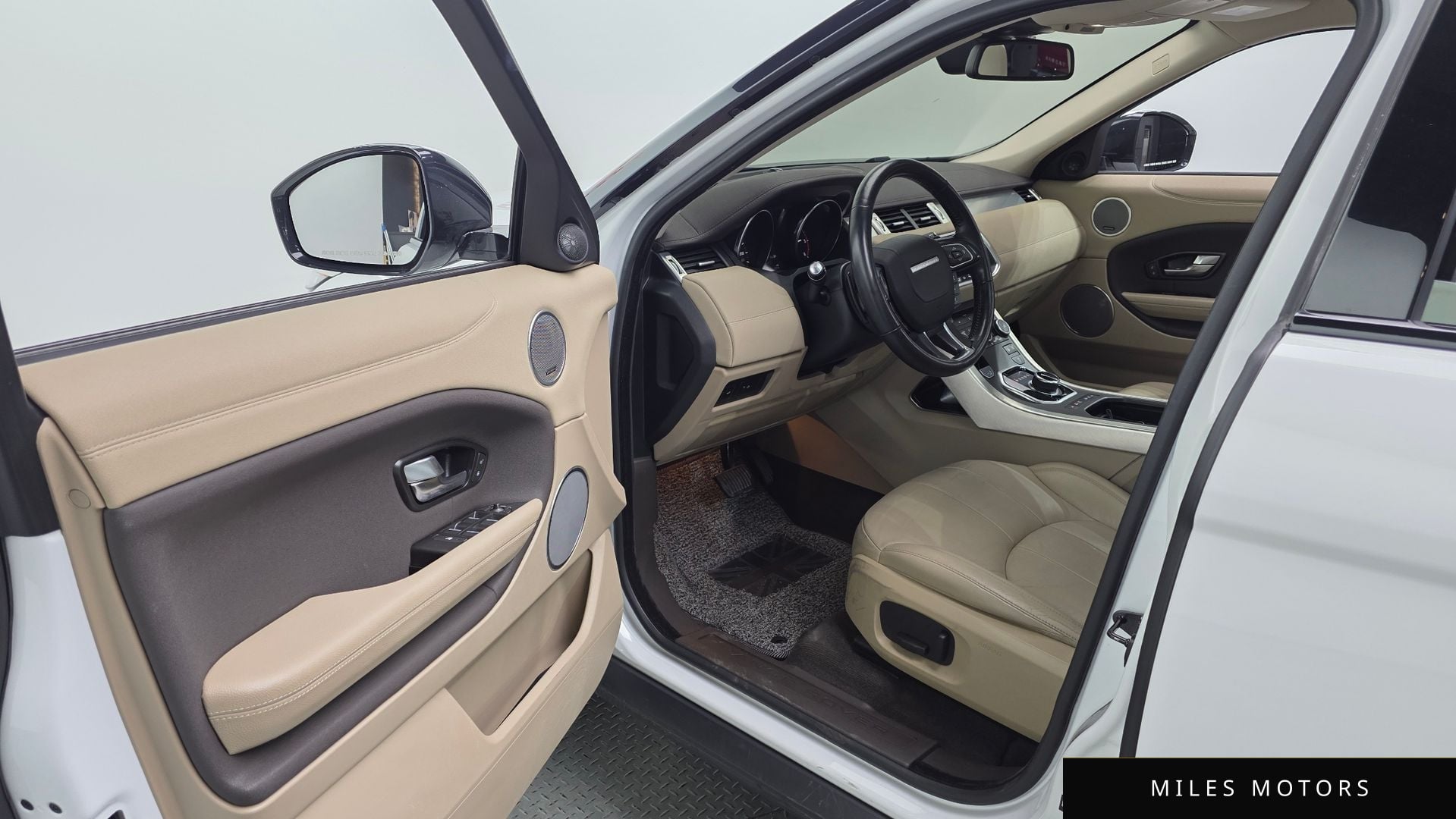 Land Rover Range Rover Evoque 2018 — миниатюра 10