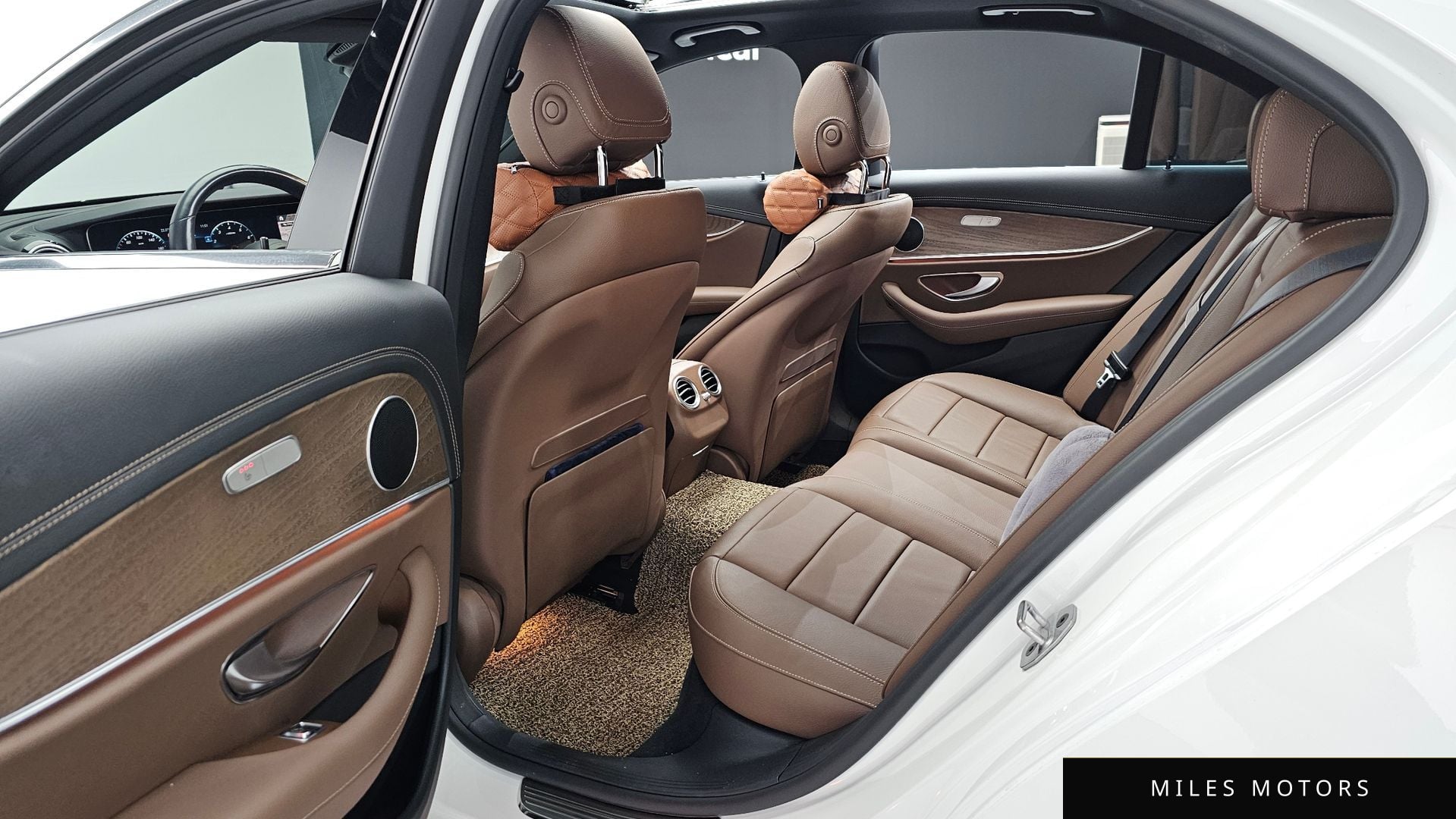 Mercedes-Benz E-Class W213 2021 — миниатюра 11