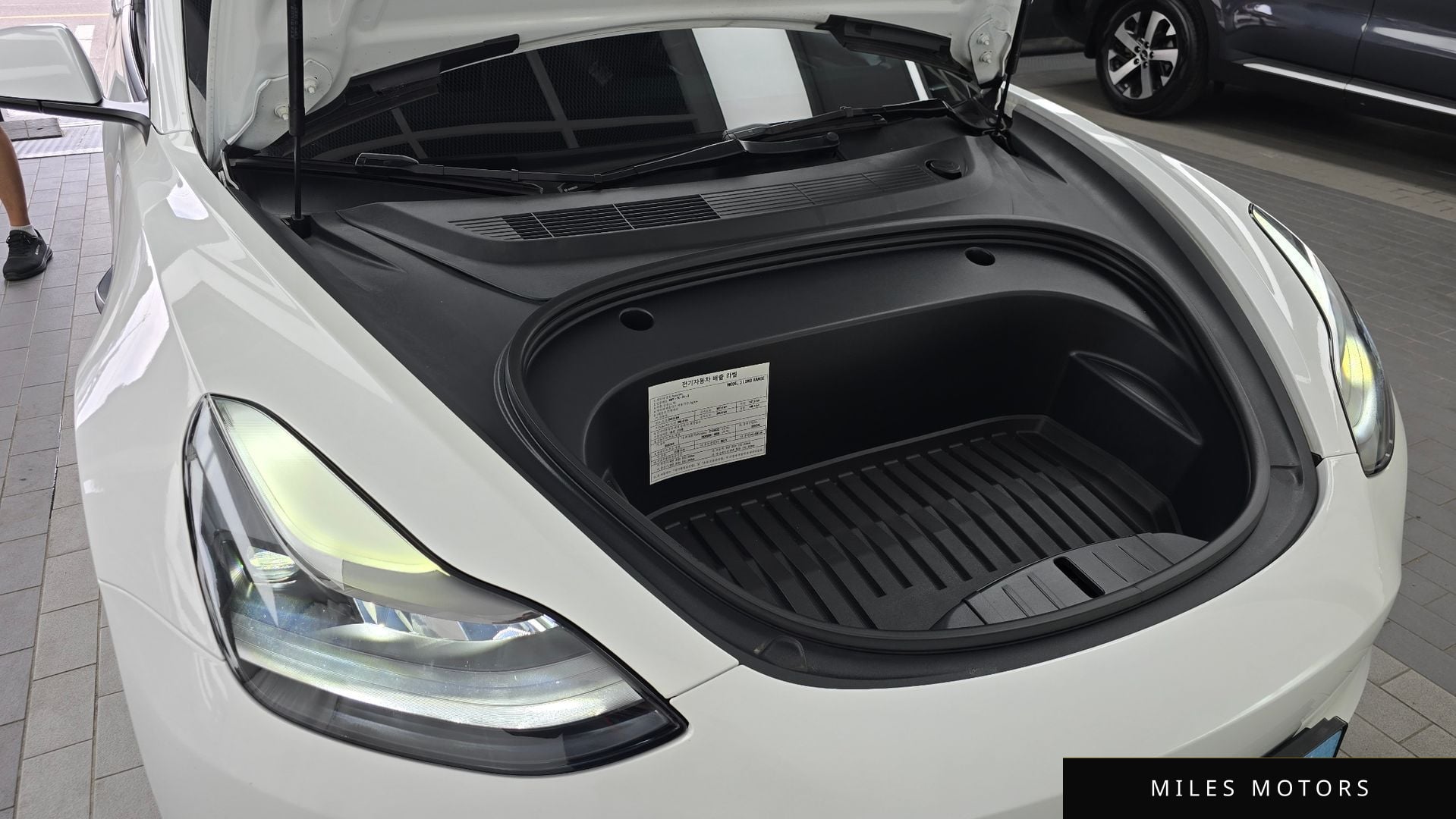 Tesla Model 3 2022 — миниатюра 6