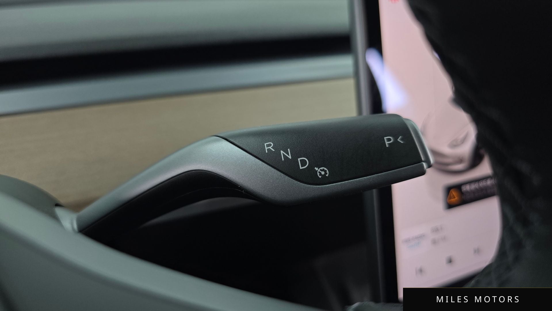 Tesla Model 3 2022 — миниатюра 9