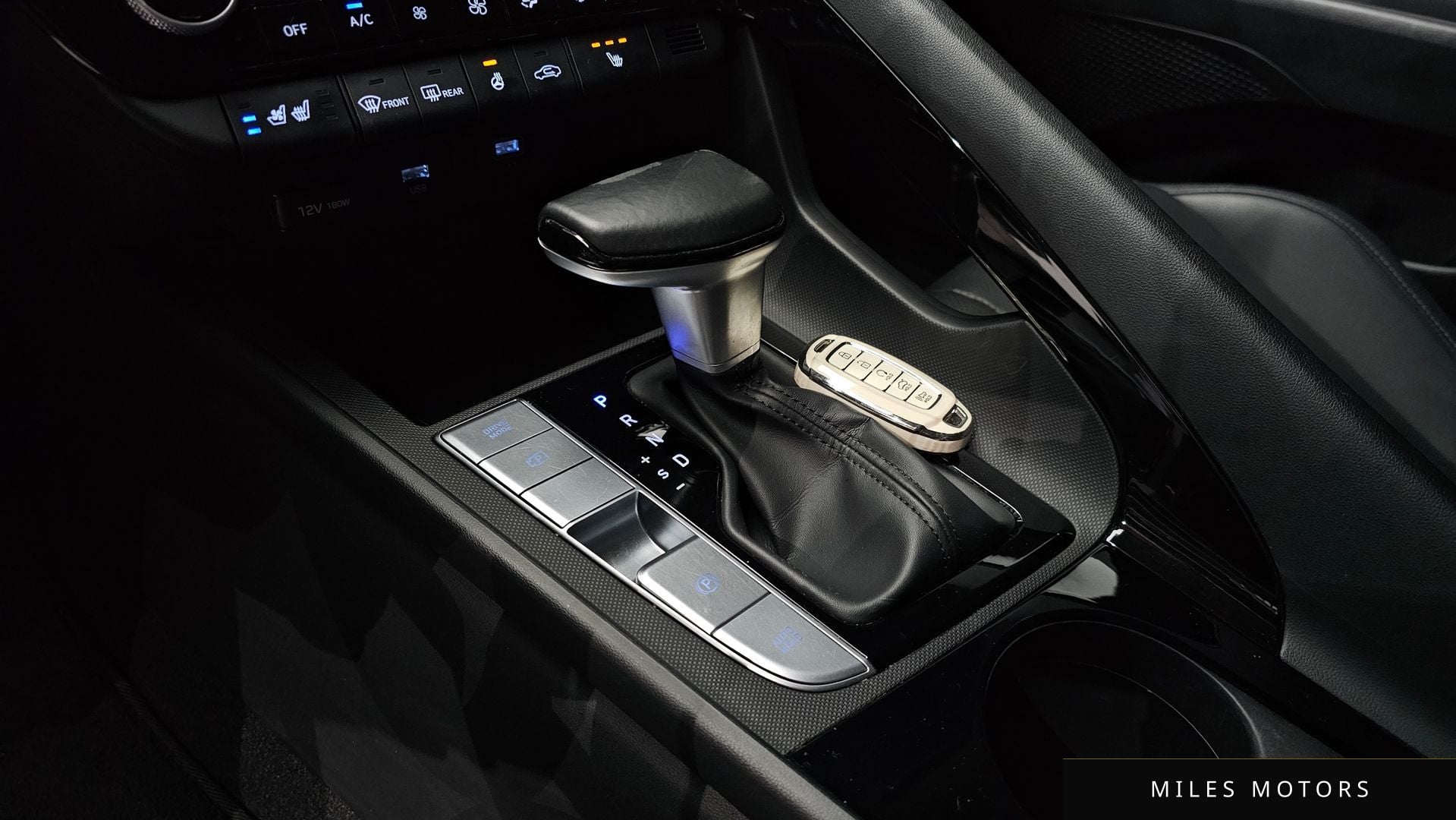 Hyundai AVANTE 2021 — миниатюра 11