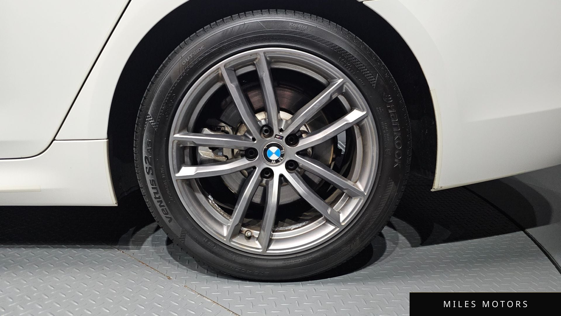 BMW 5 Series (G30) 2018 — миниатюра 7