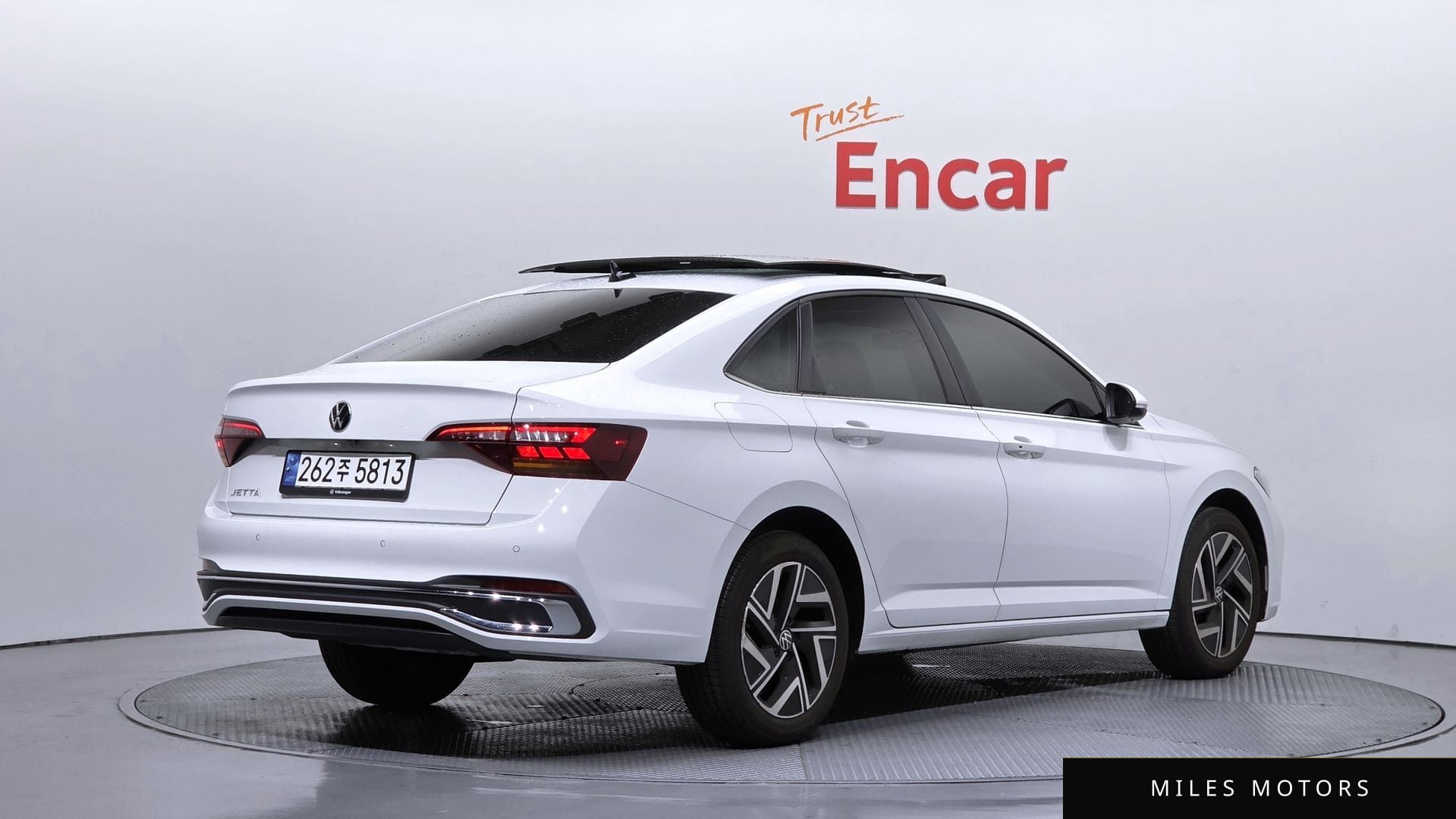 Volkswagen Jetta 2024 — миниатюра 2