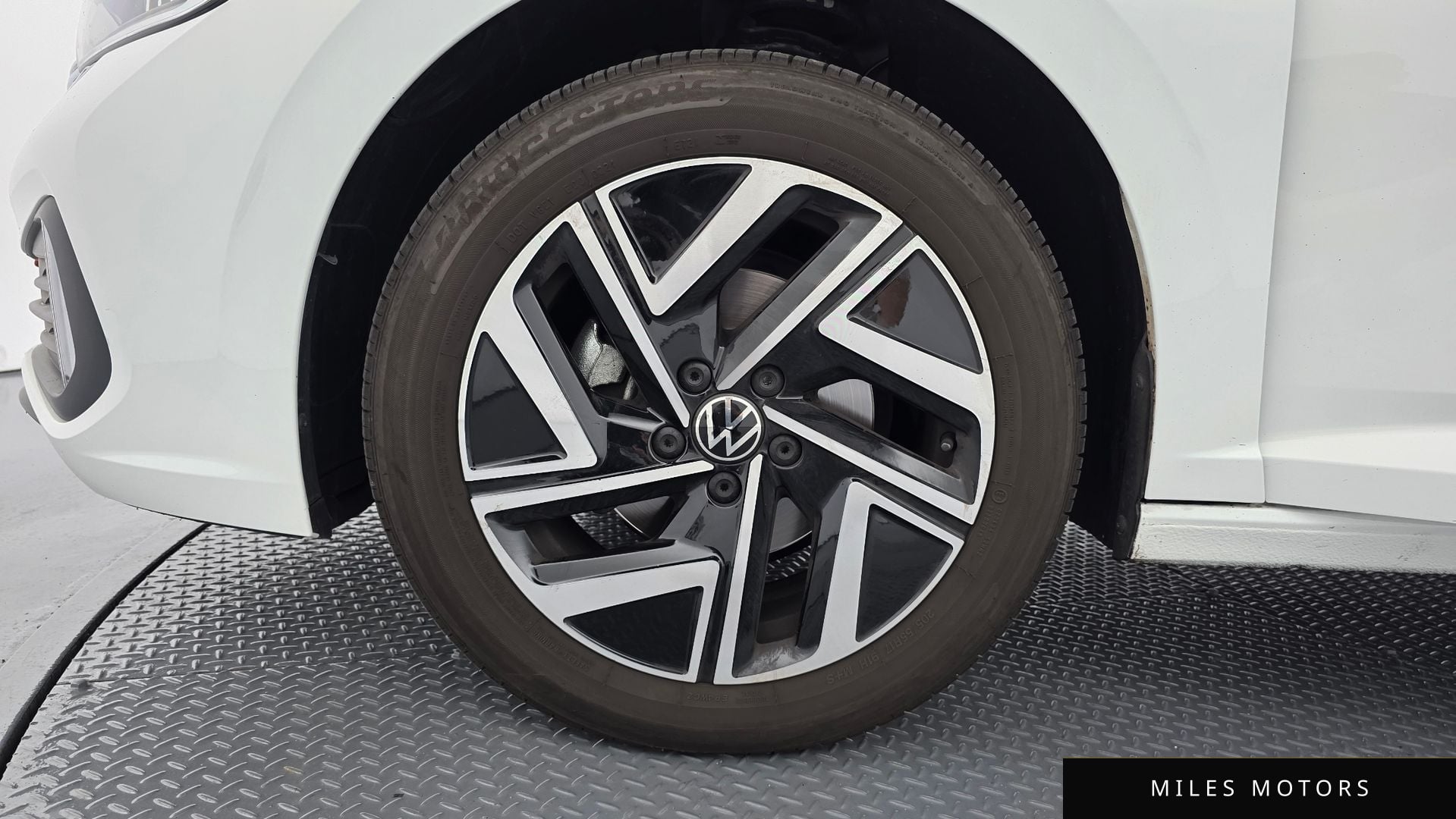 Volkswagen Jetta 2024 — миниатюра 5