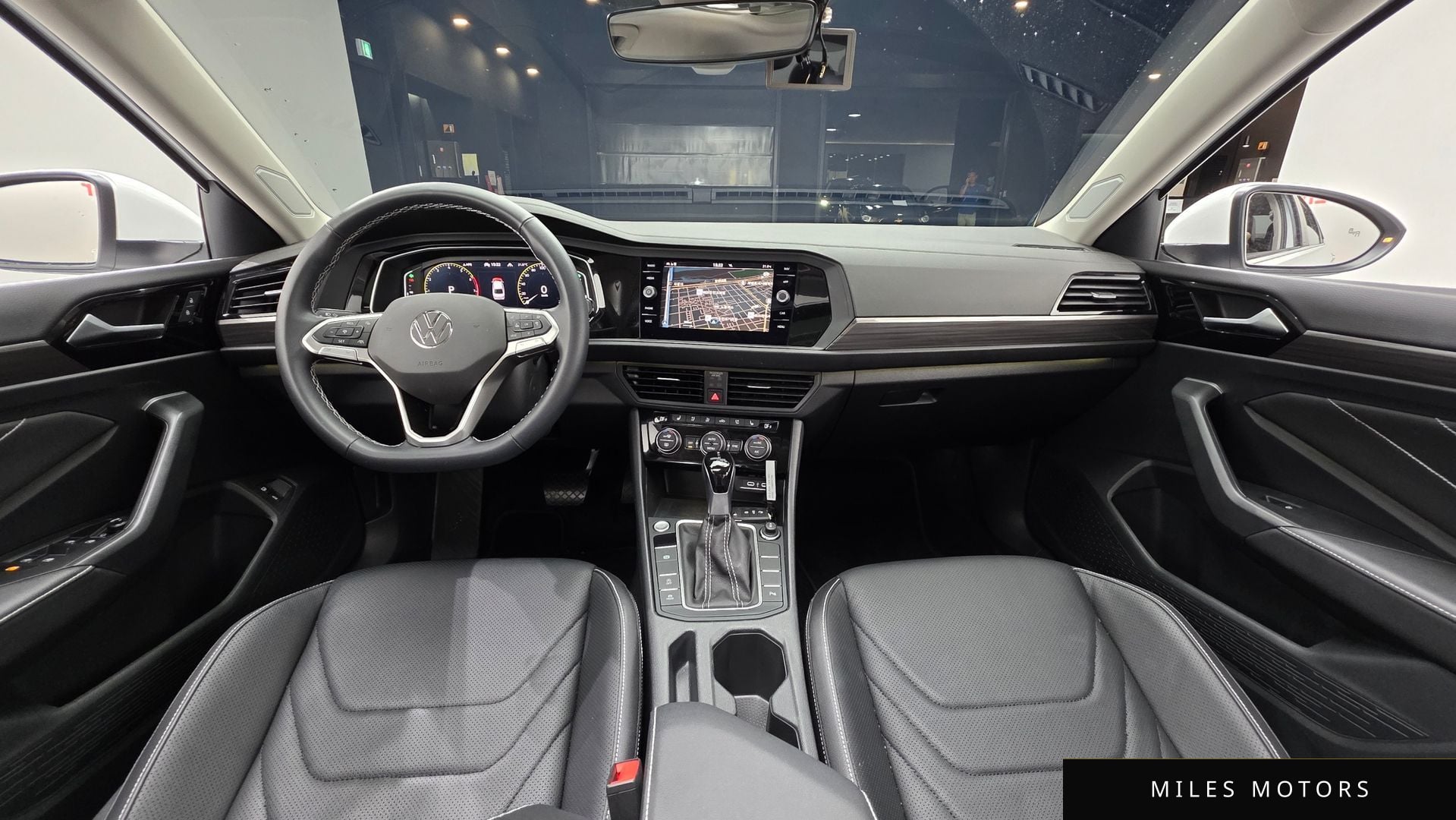 Volkswagen Jetta 2024 — миниатюра 10