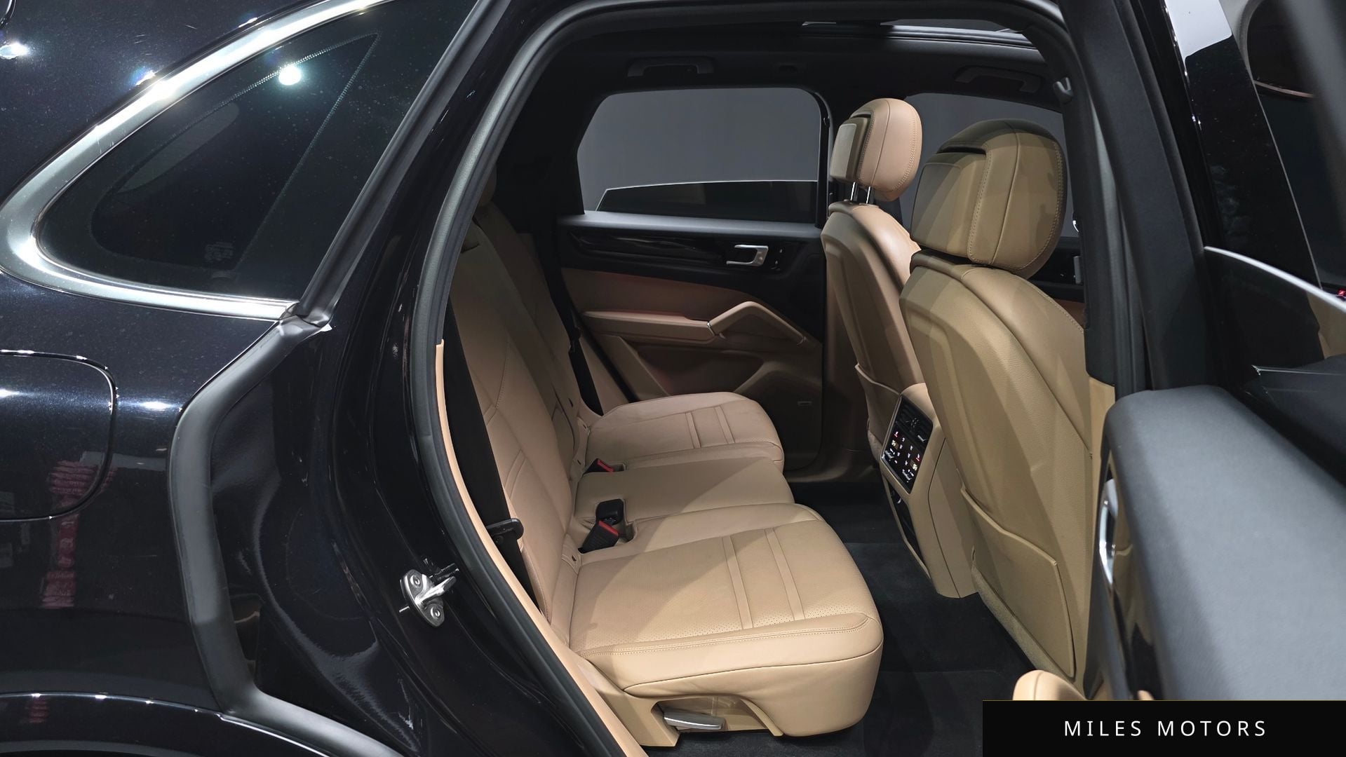 Porsche Cayenne 2019 — миниатюра 12