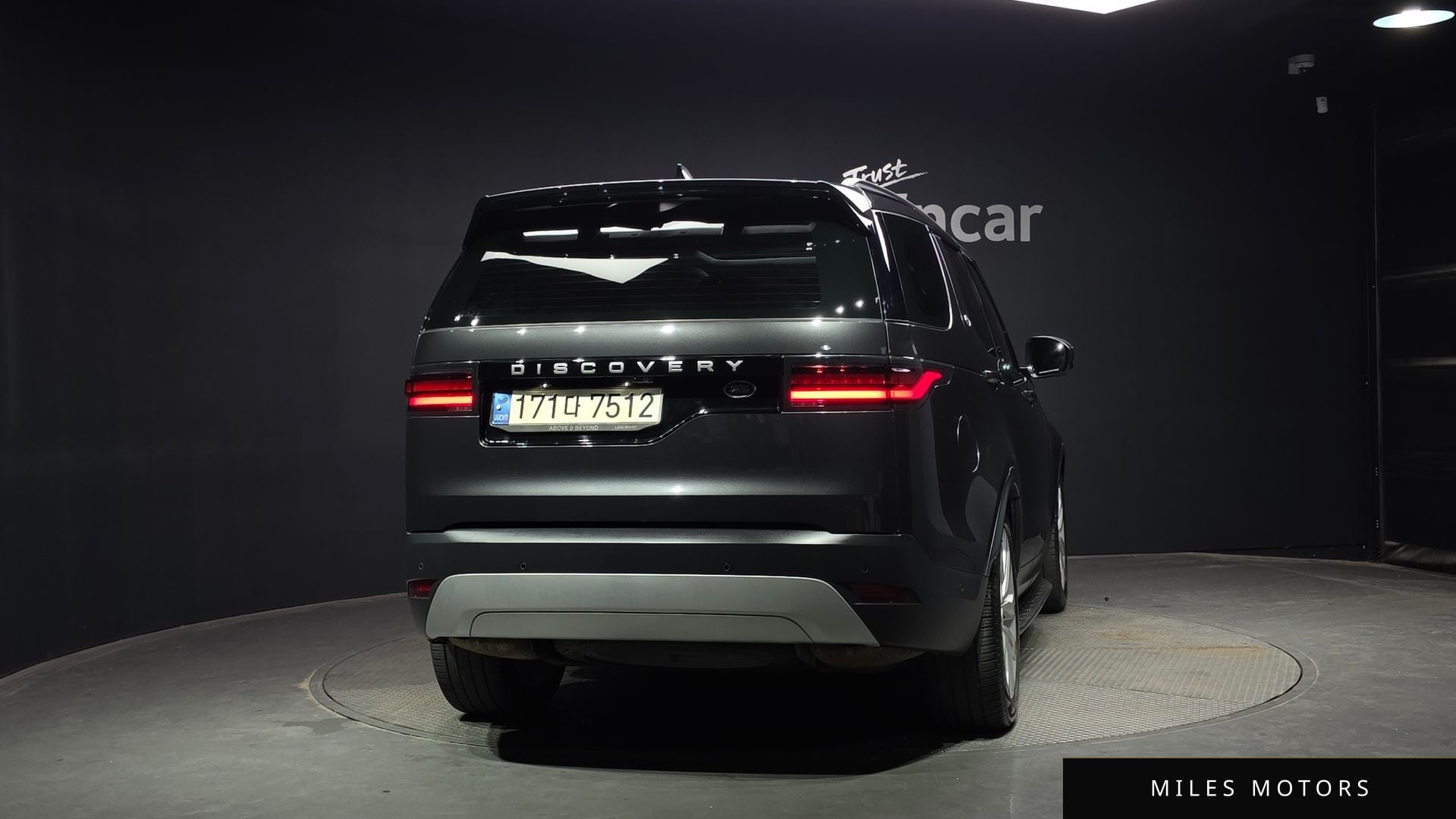 Land Rover Discovery 2022 — миниатюра 3
