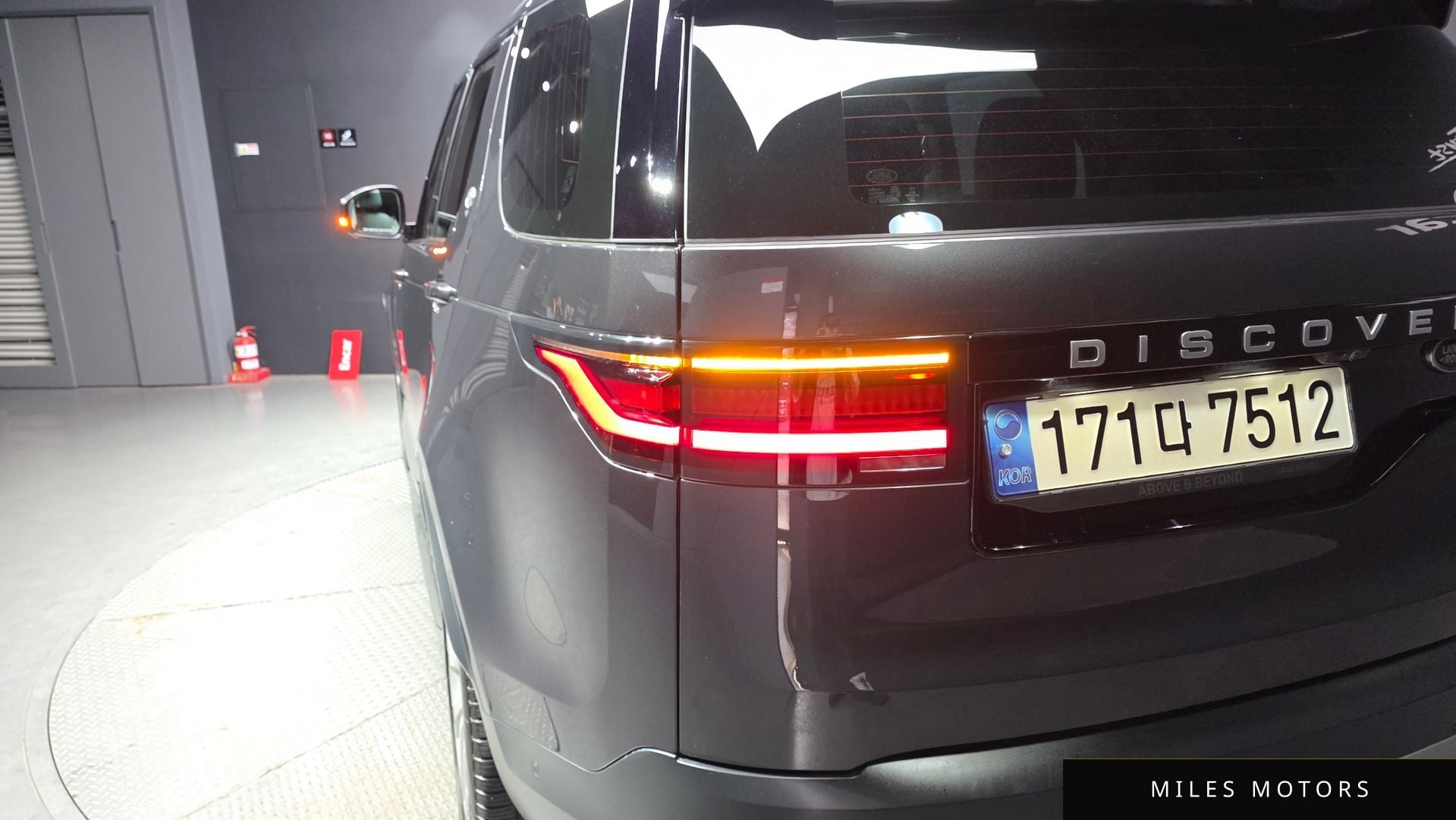 Land Rover Discovery 2022 — миниатюра 8