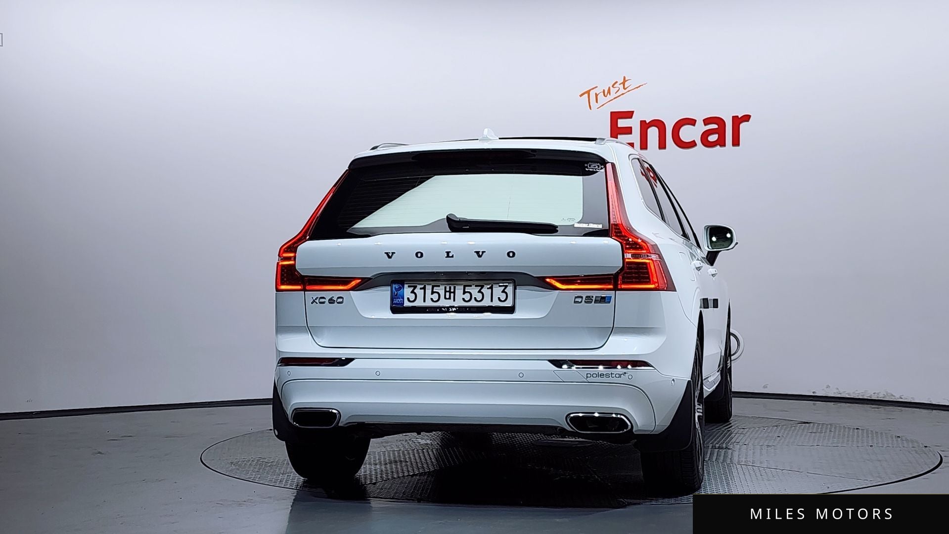 Volvo XC60 2019 — миниатюра 4