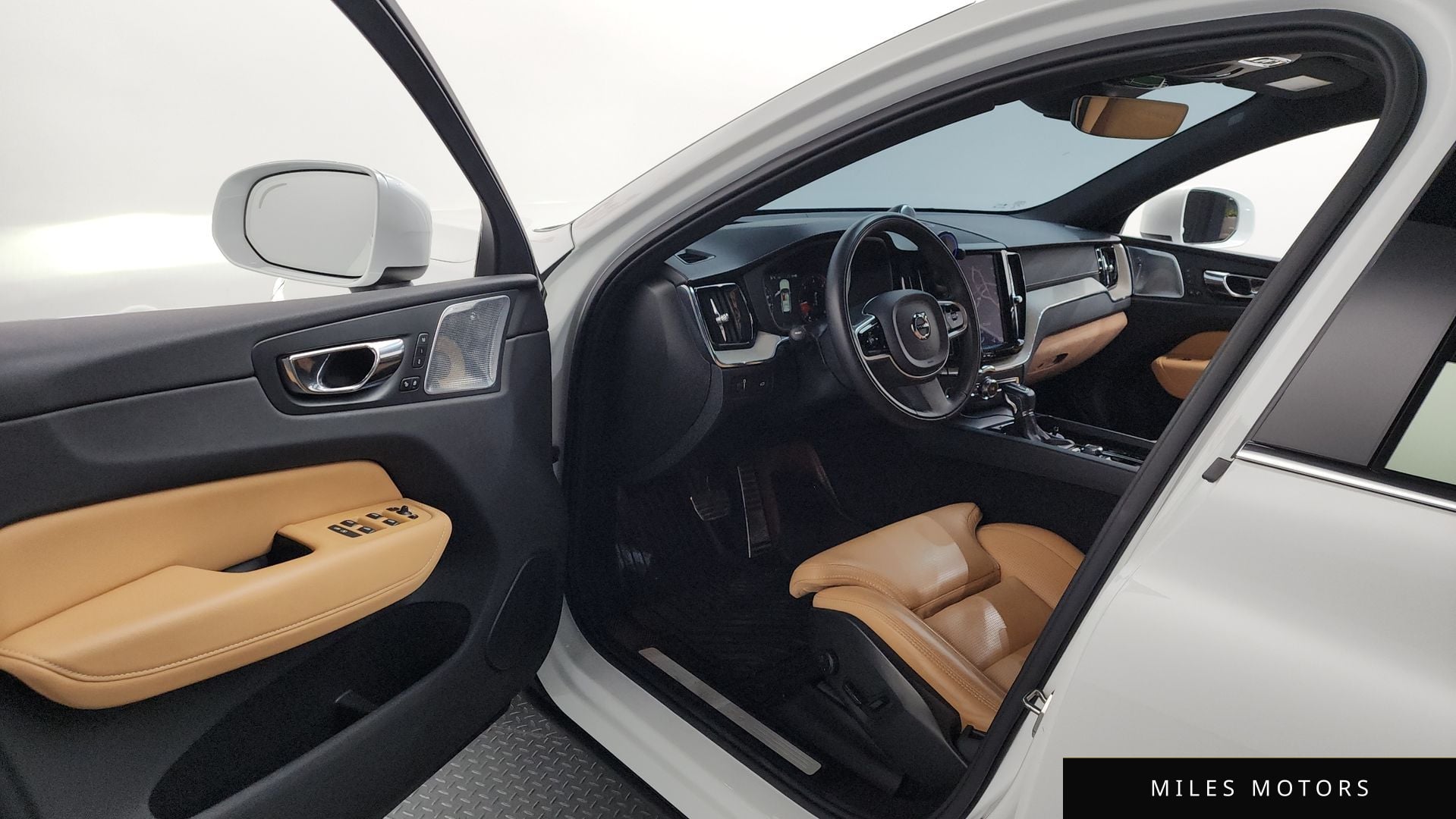 Volvo XC60 2019 — миниатюра 10