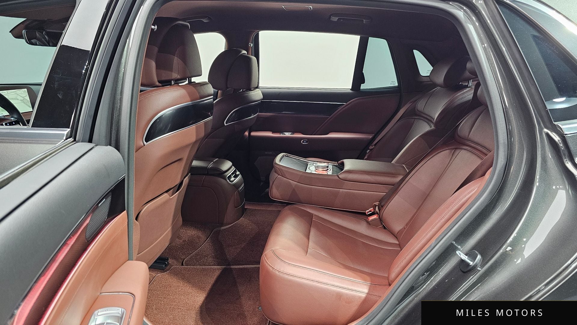 Genesis G90 (RS4) 2022 — миниатюра 11